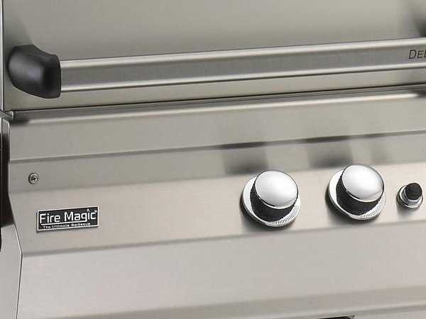 Fire Magic Legacy Stainless Steel Deluxe 23'' Built-in BBQ Grill