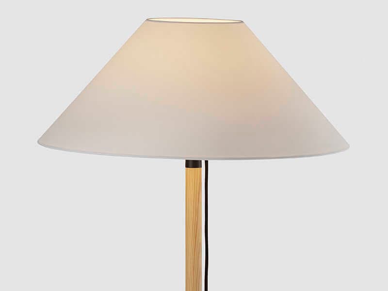 Luxcambra Clasica Pinewood Melis Scroll White Parchment Brown Floor Lamp