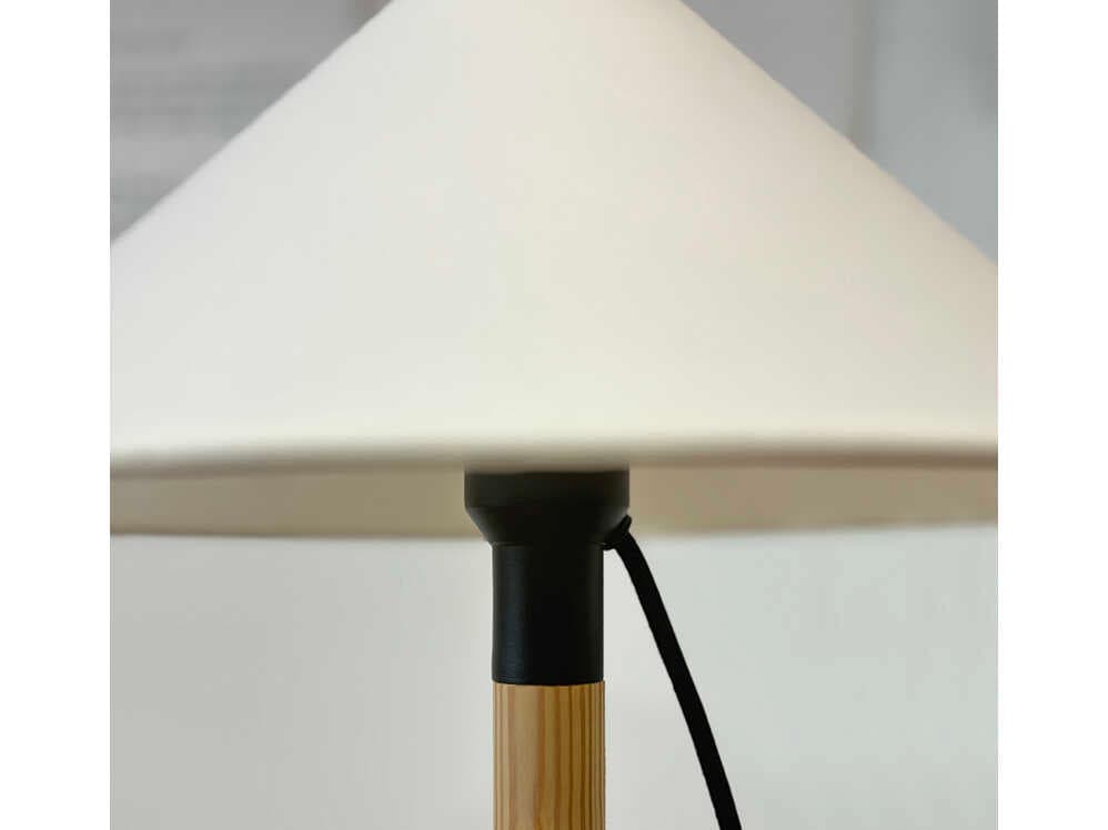 Luxcambra Clasica Pinewood Melis Scroll White Parchment Brown Floor Lamp