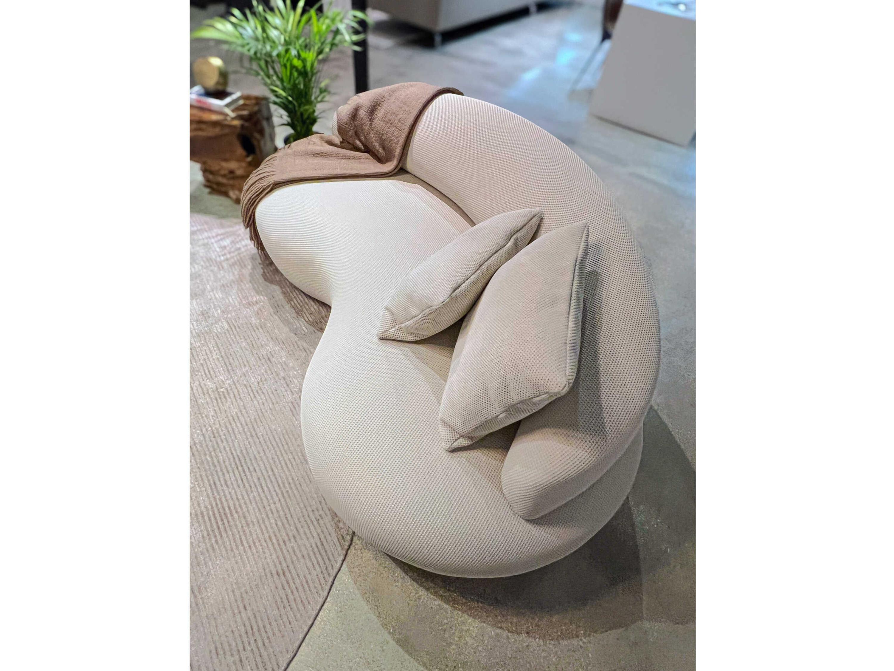 Luxcor Modluxe Curitiba Sofa in Cream Mesh