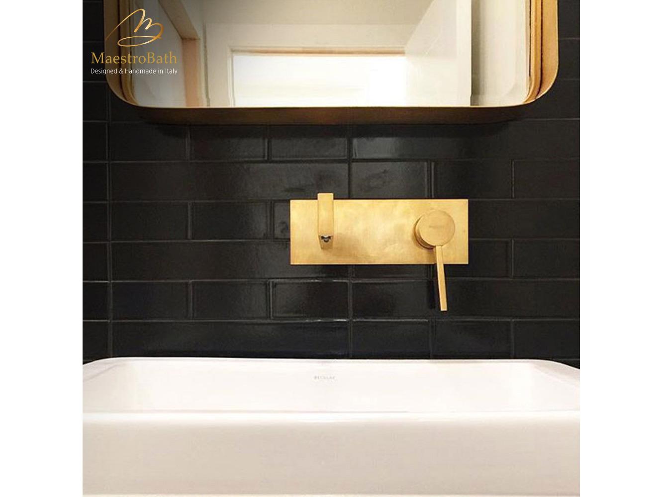 Maestro BathFulgora Luxury Wall-Mounted Faucet  Brushed Gold  Without Pop-Up Drain