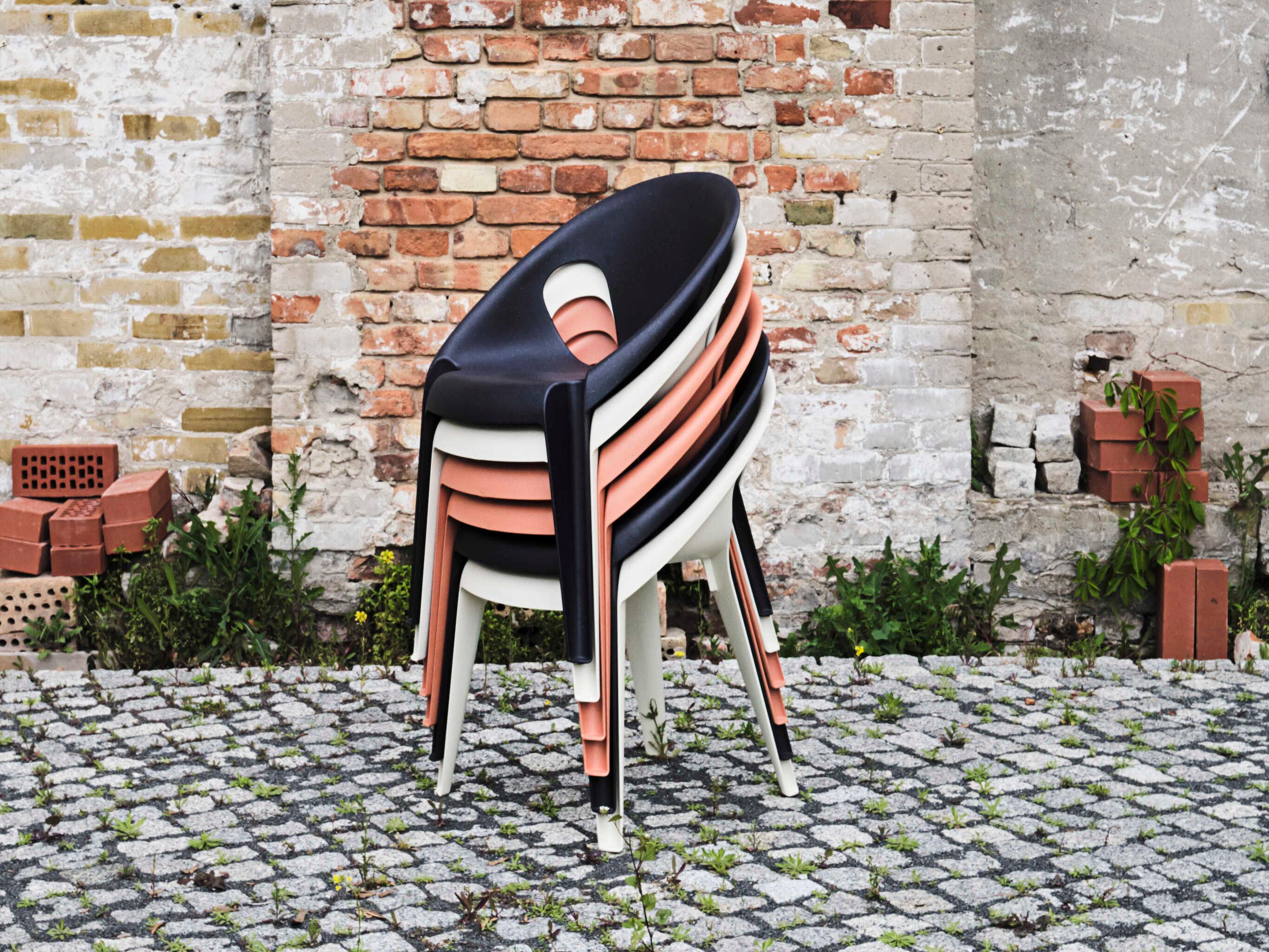 Magis Outdoor Bell High Noon Polypropylene Lounge Chair