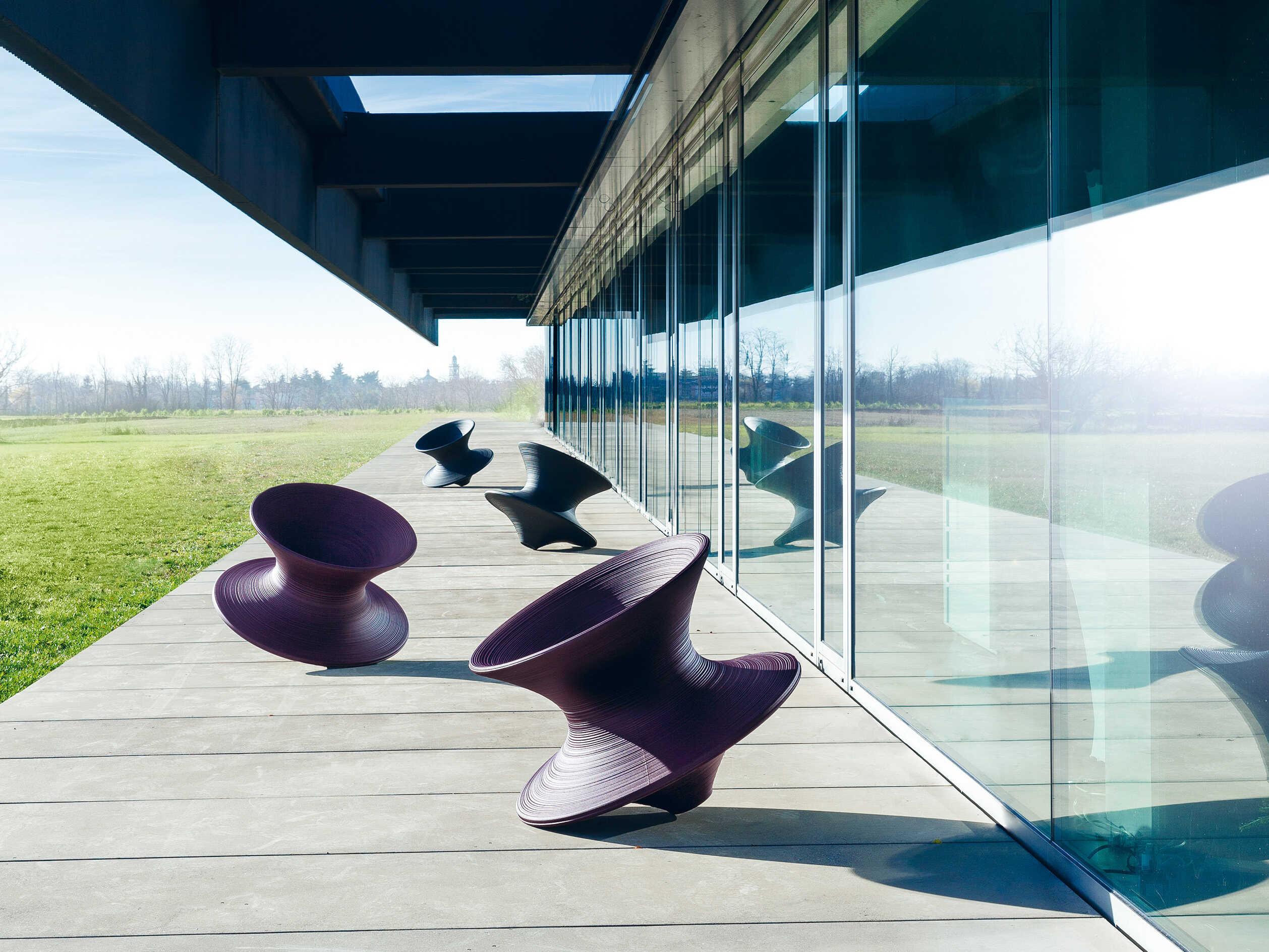 Magis Outdoor Spun Dark Purple Polypropylene Lounge Chair