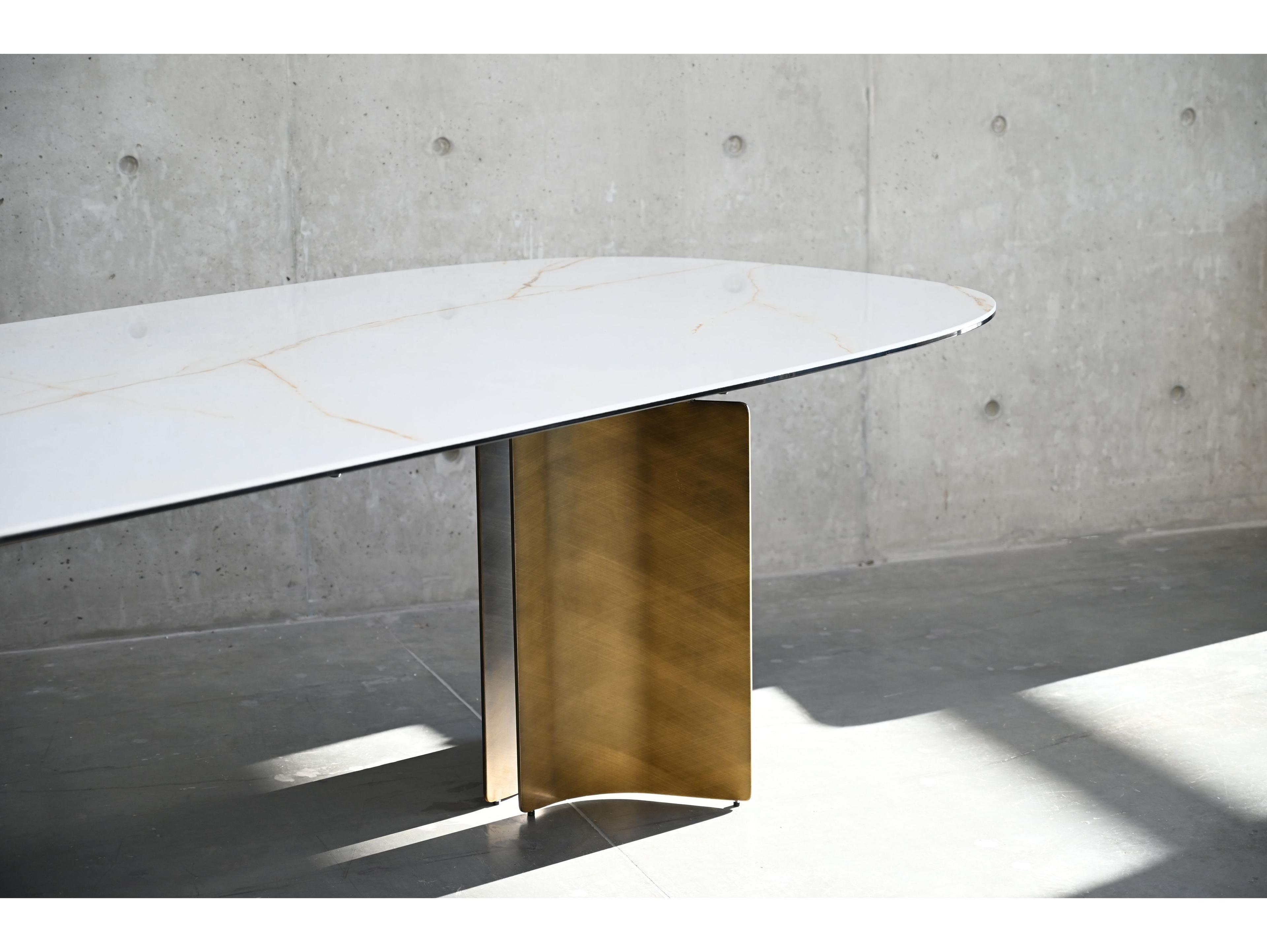 Mobital Sorrento Oval Cristallo Gold Ceramic Top Dining Table