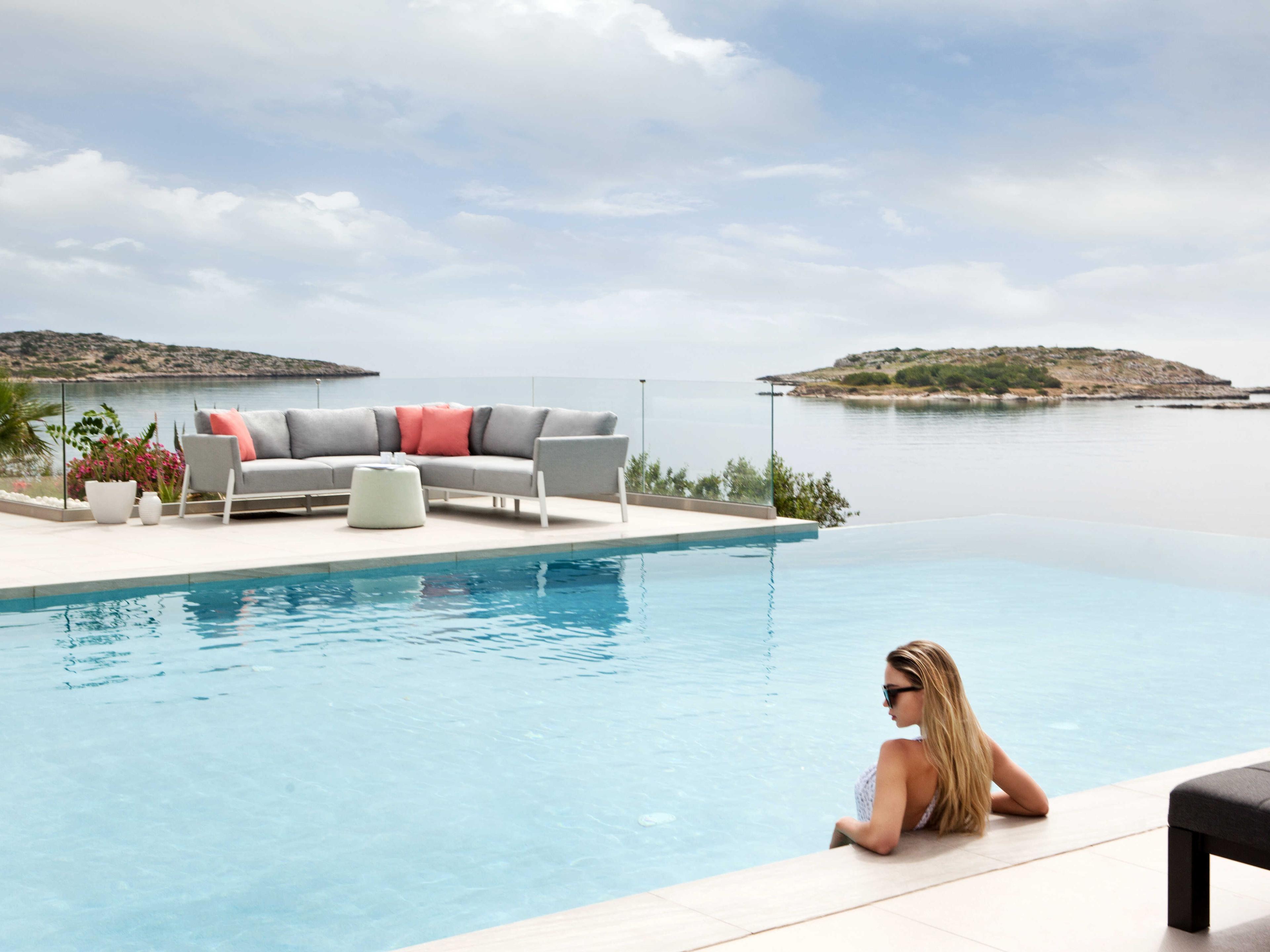 Mobital Kitsilano Gray Upholstered Sectional Sofa