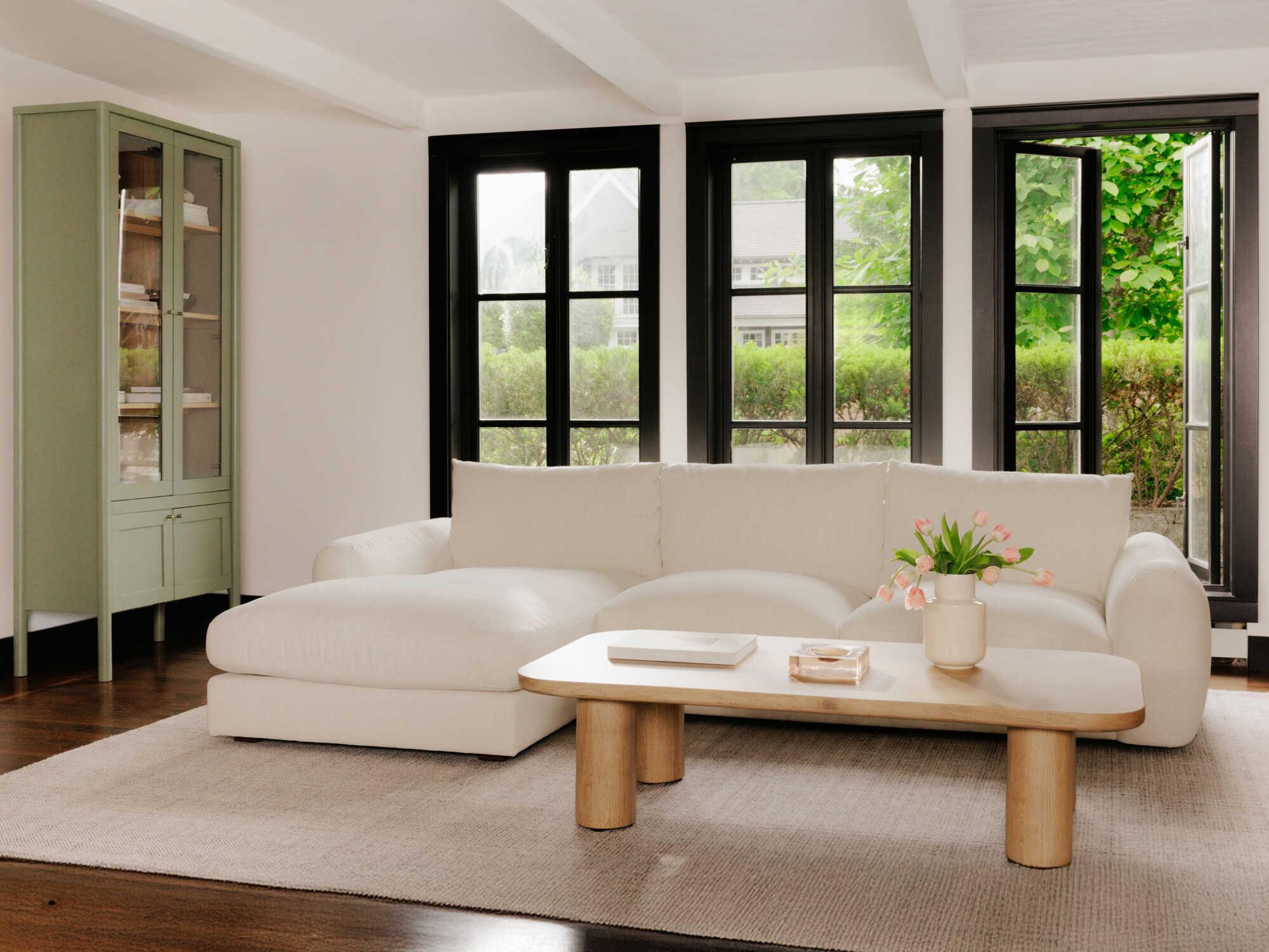 Moe's Home Berga Sofa Set