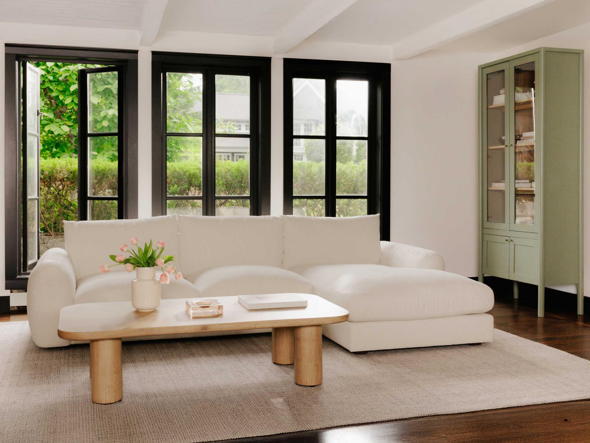 Moe's Home Berga Sofa Set