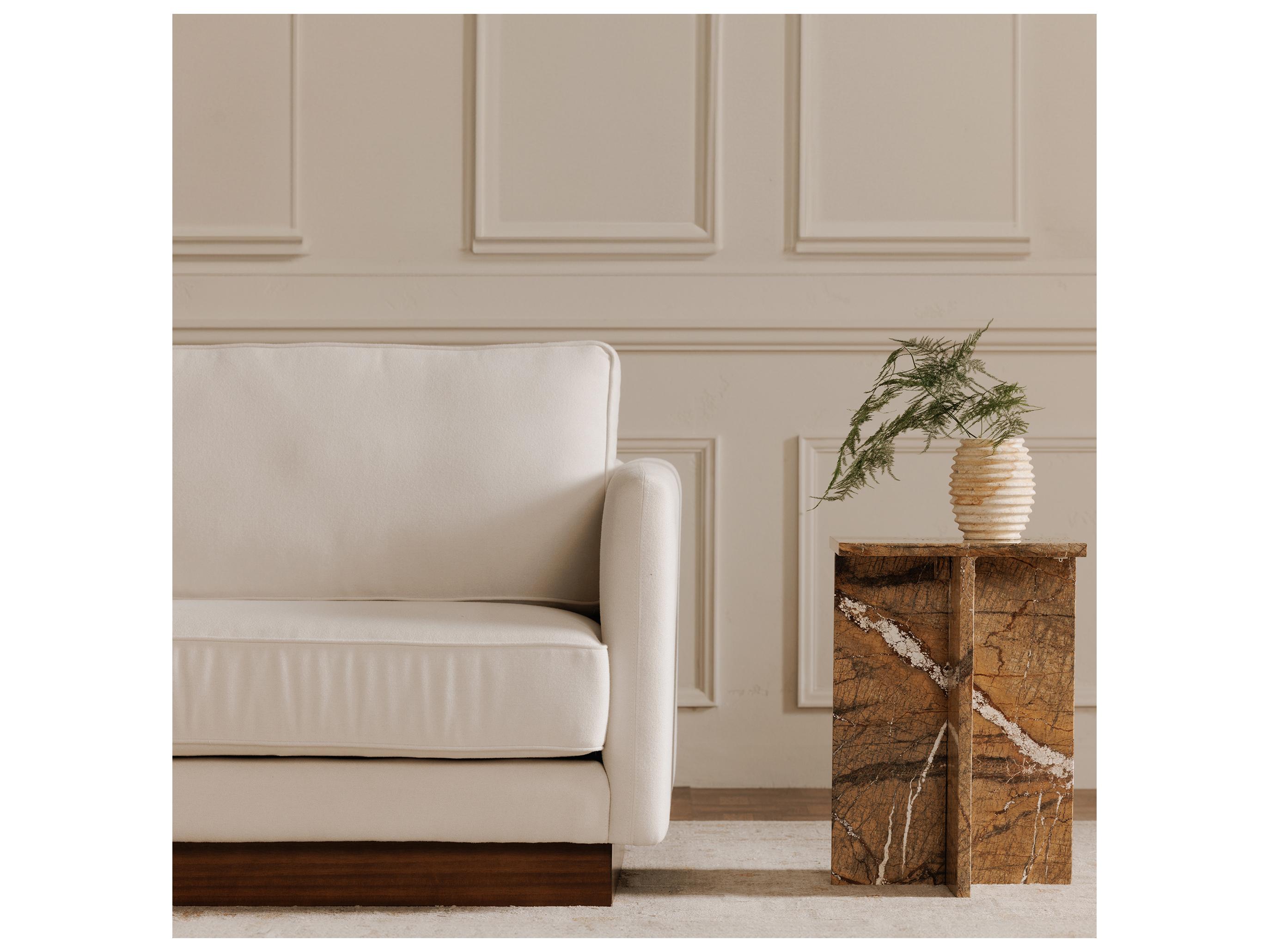 Moe's Home Vernon White Upholstered Right Sectional Sofa