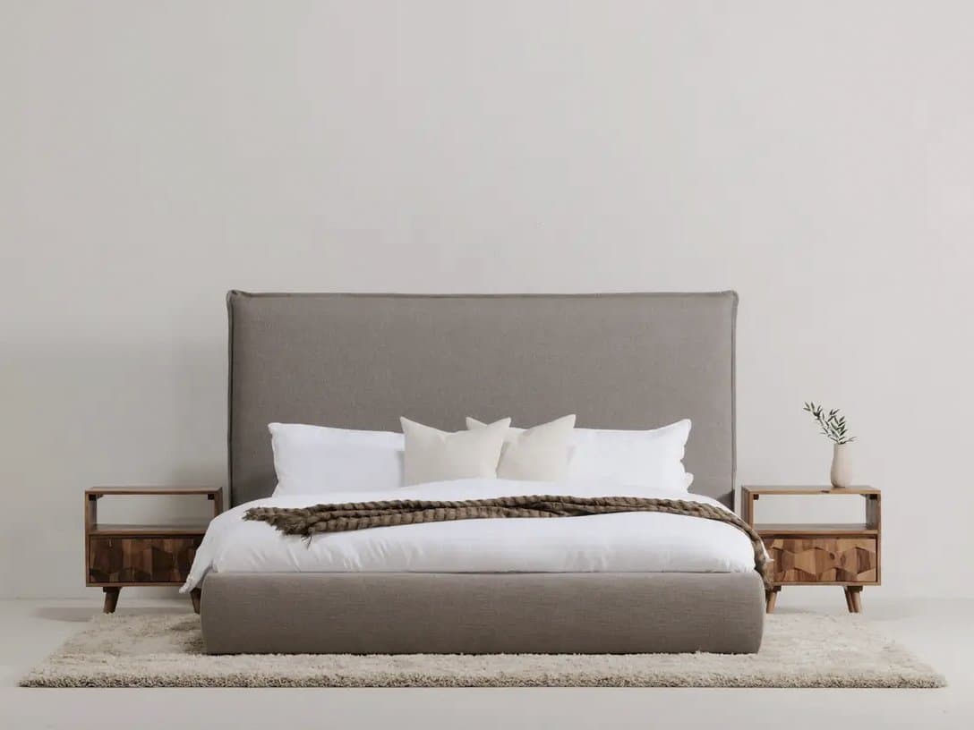 Moe's Home O2 Bedroom Set