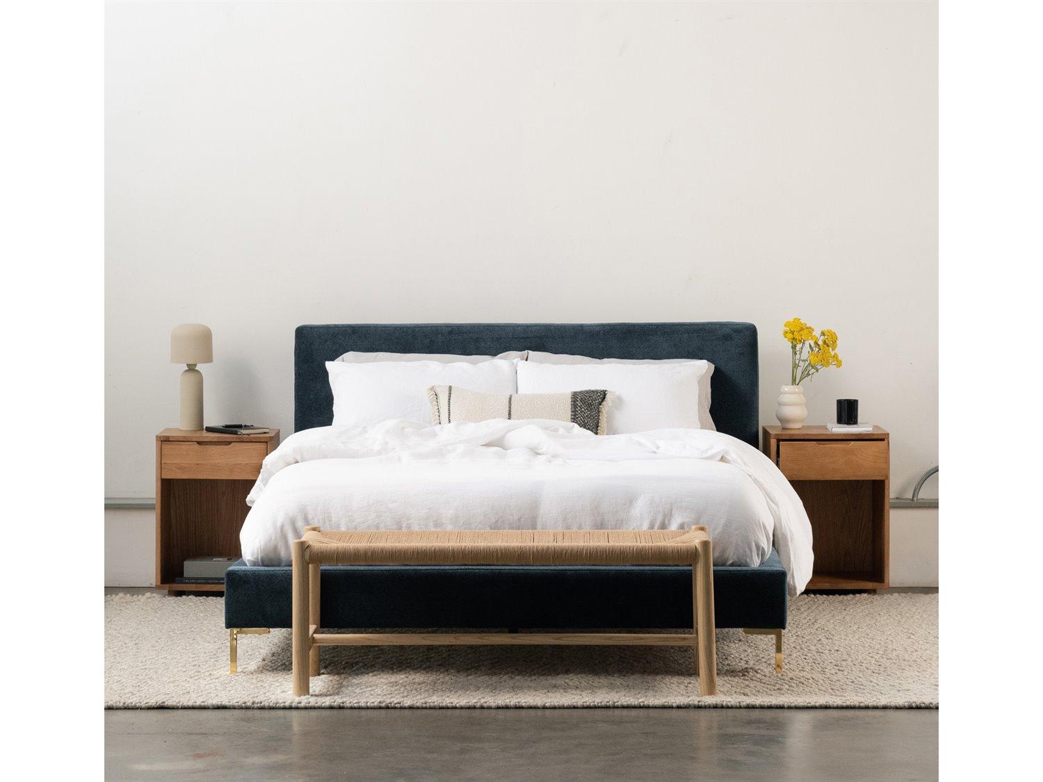 Moe's Home Echo Cream White Table Lamp