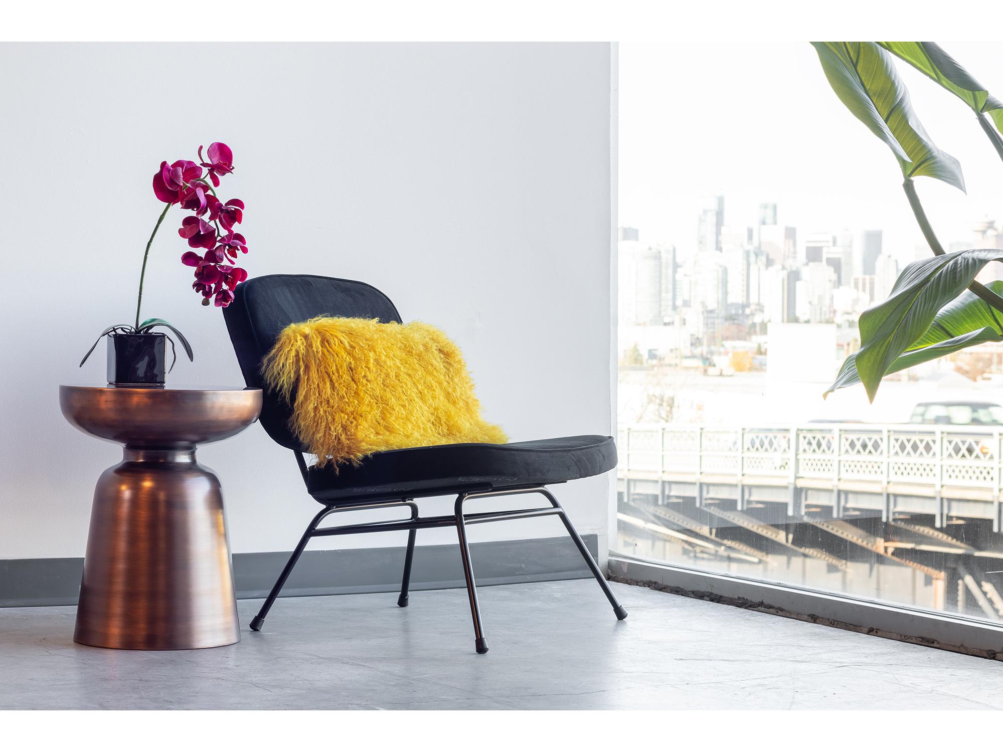 Moe's Home Arthur Round Metal End Table