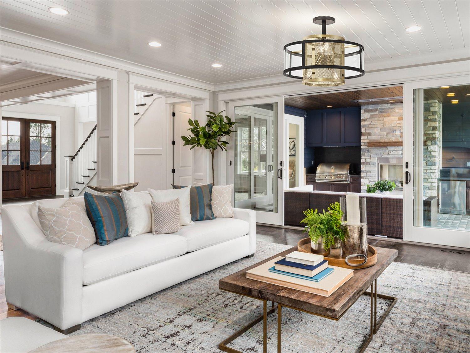 Metropolitan Soho 4-Light Coal Soft Brass Black Glass Cylinder Round Pendant