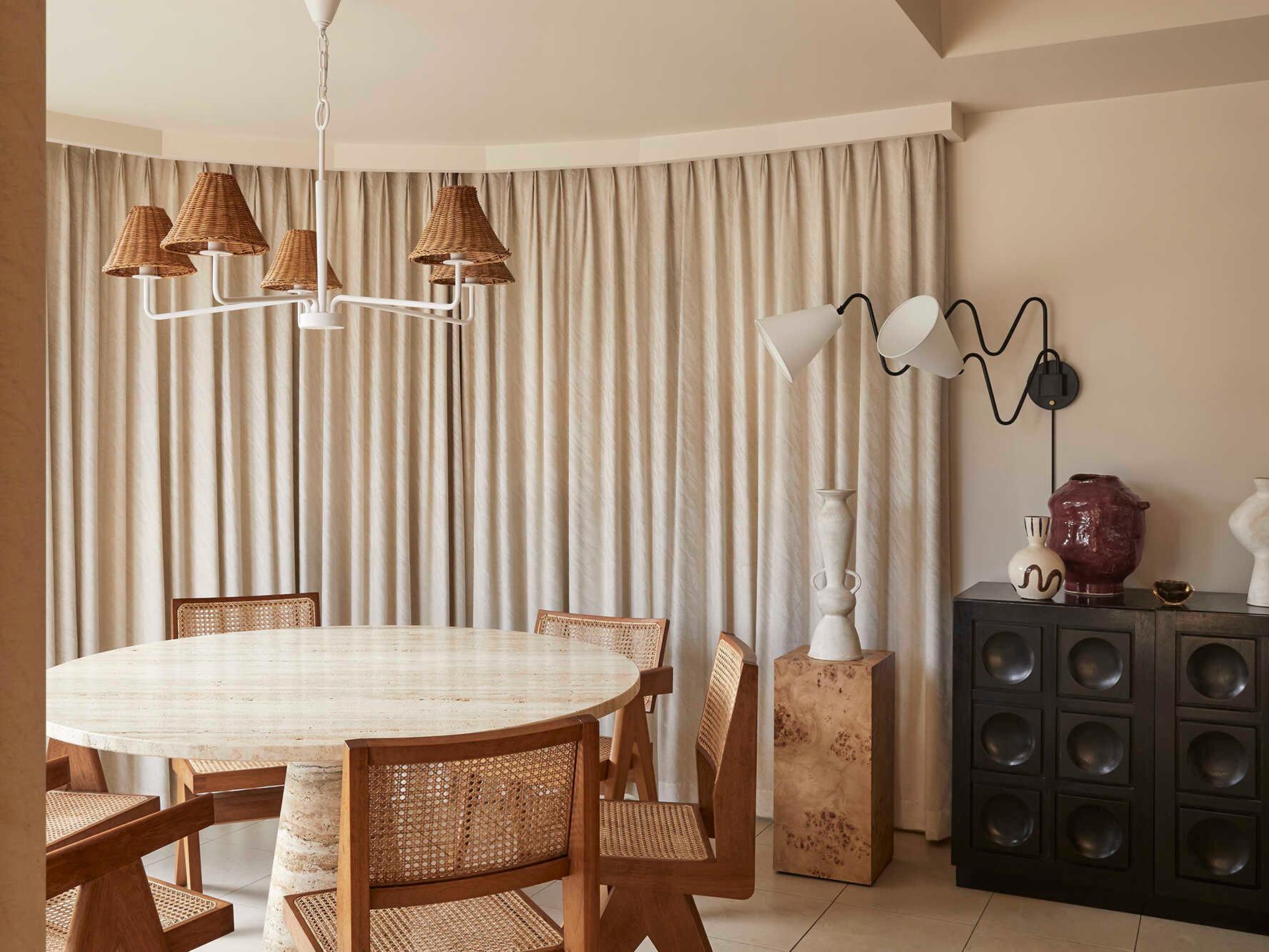 Mitzi Issa 5-Light Texture White Empire Chandelier