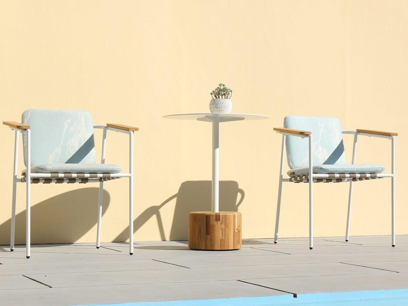 MamaGreen Glyph Aluminum Teak Bistro Set