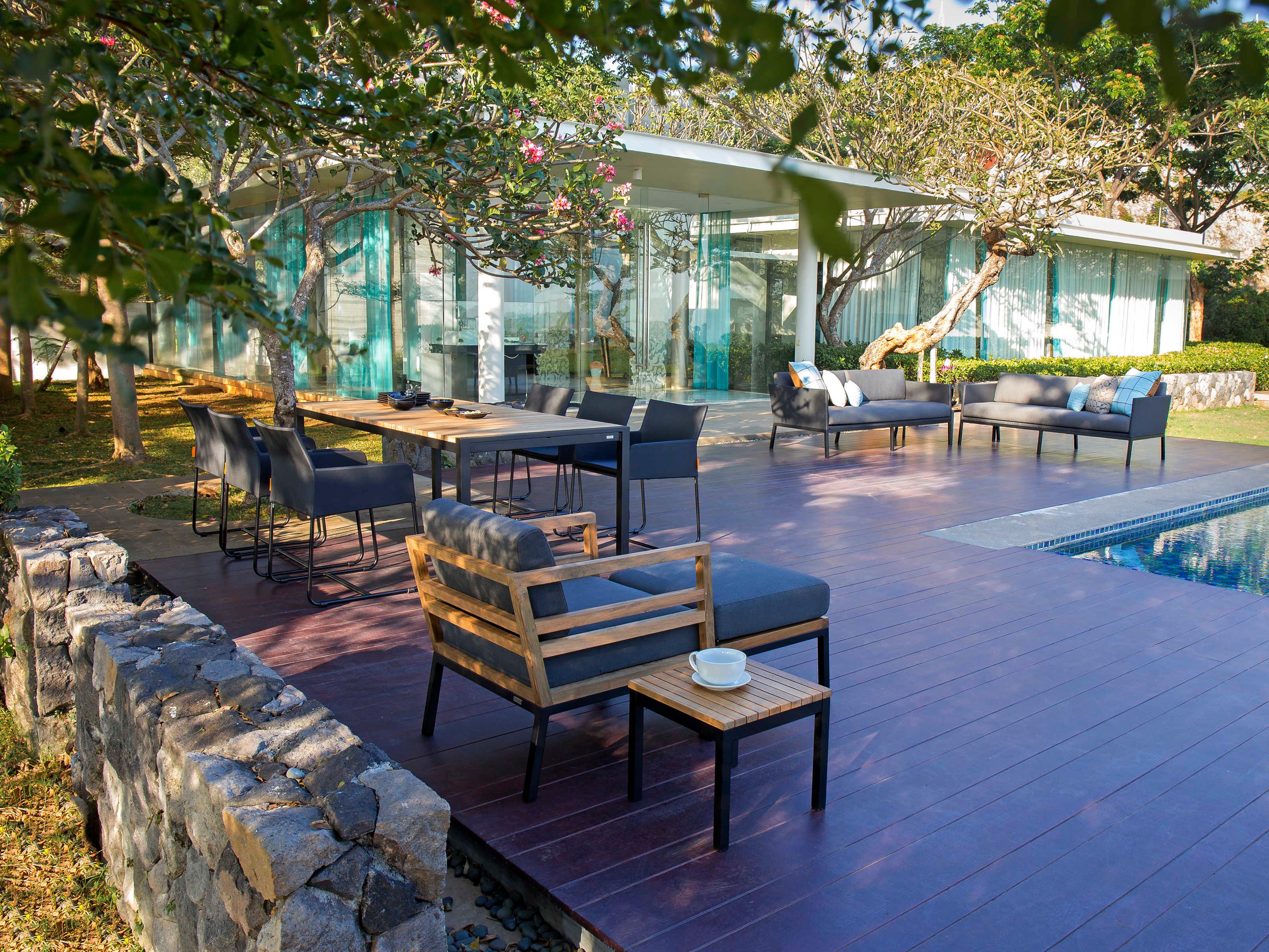 MamaGreen Zudu Aluminum Steel Teak Cushion Outdoor Lounge Chair