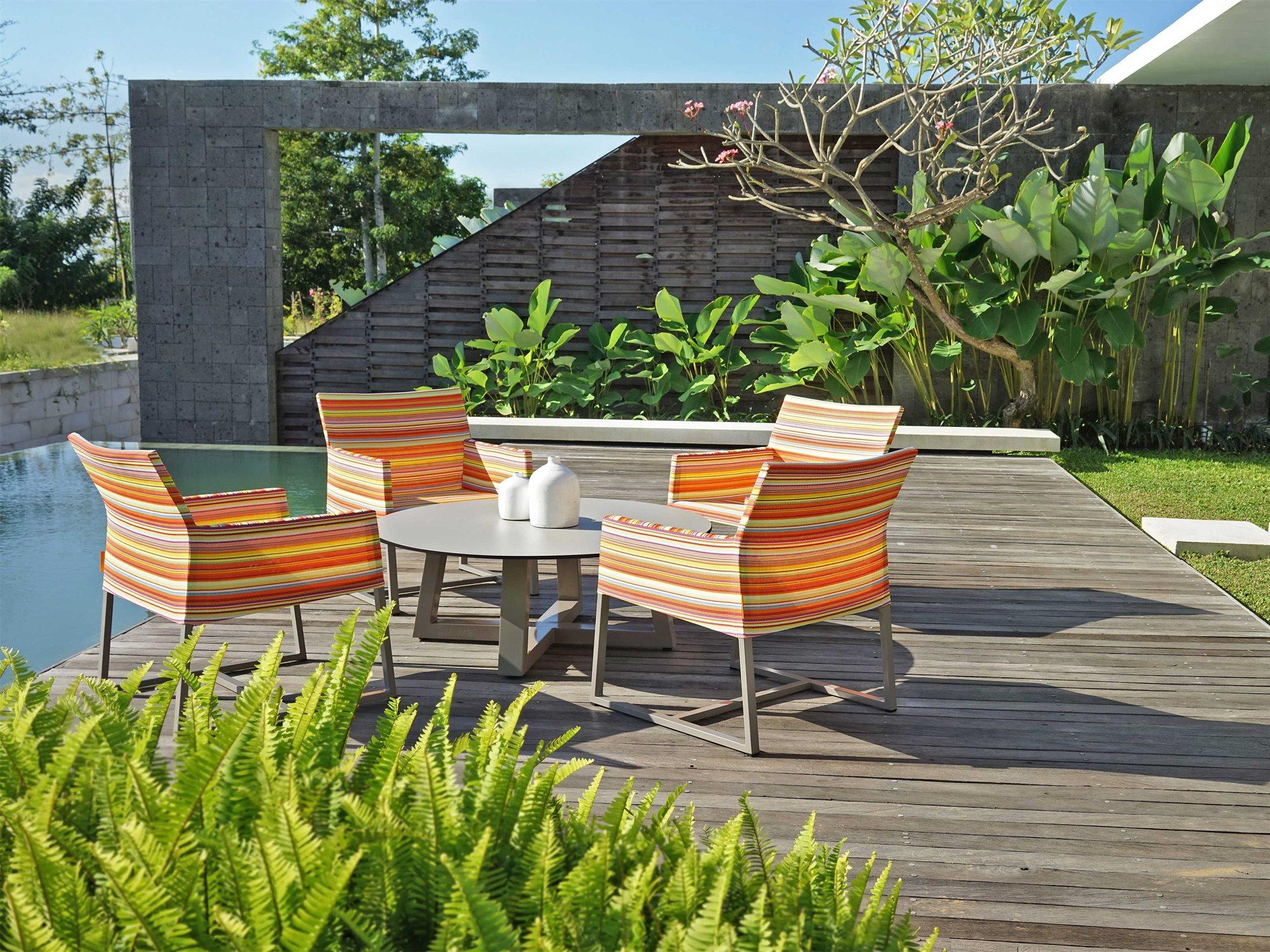 Mamagreen Stripe Aluminum Cushion Outdoor Lounge Set