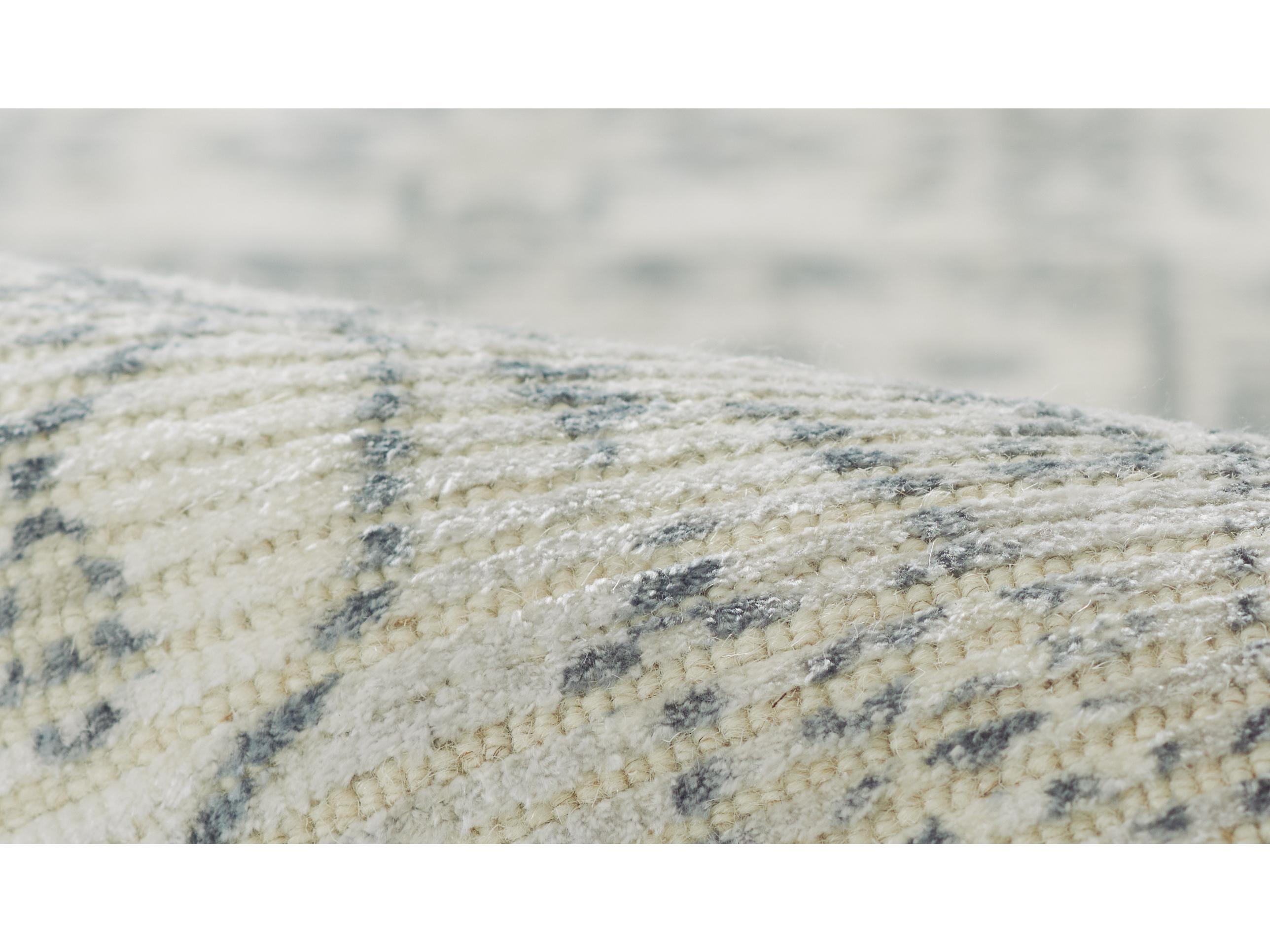 Momeni Estelle Bordered Area Rug