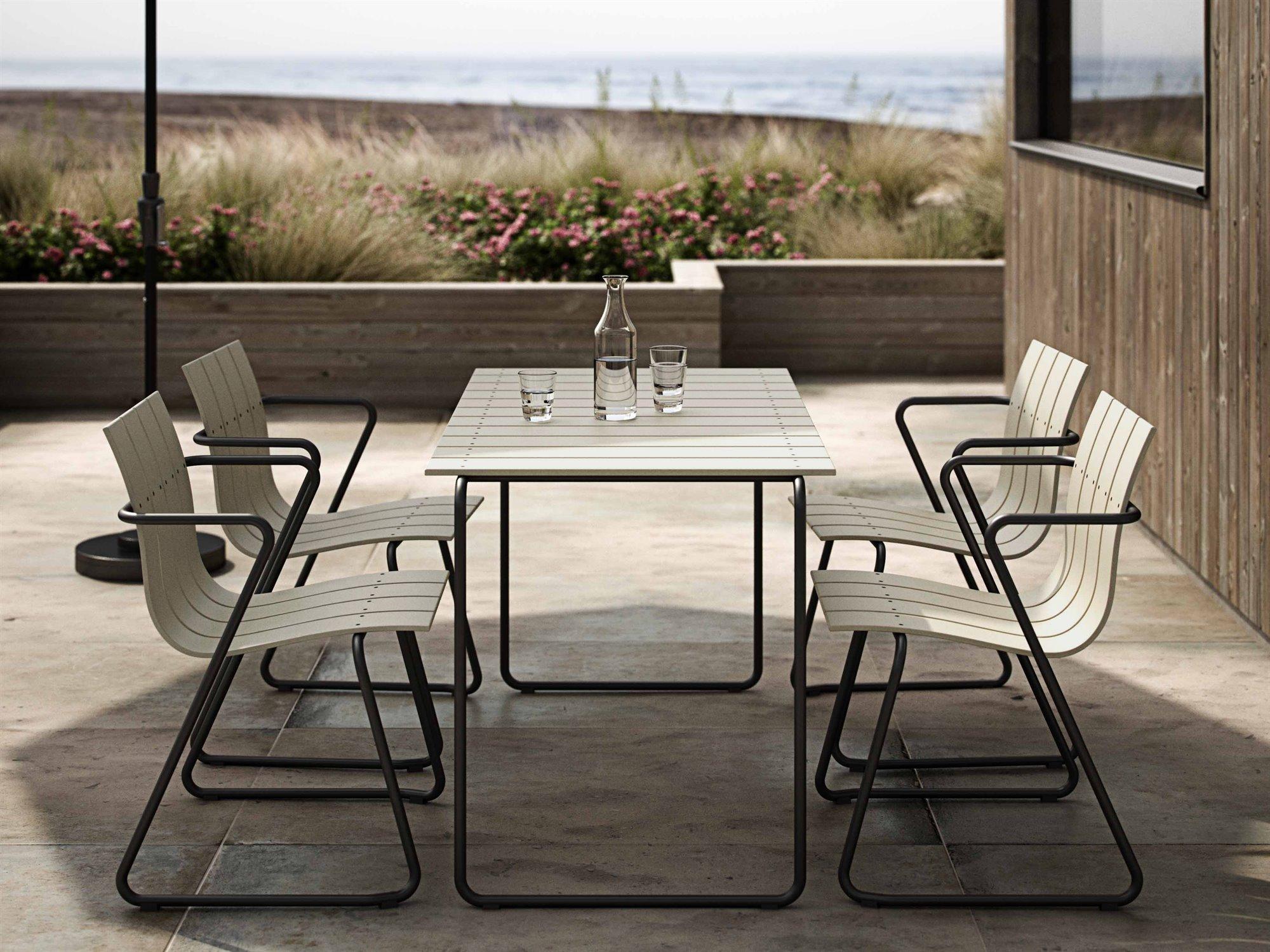 Mater Outdoor Ocean Recycled Plastic Dining Set