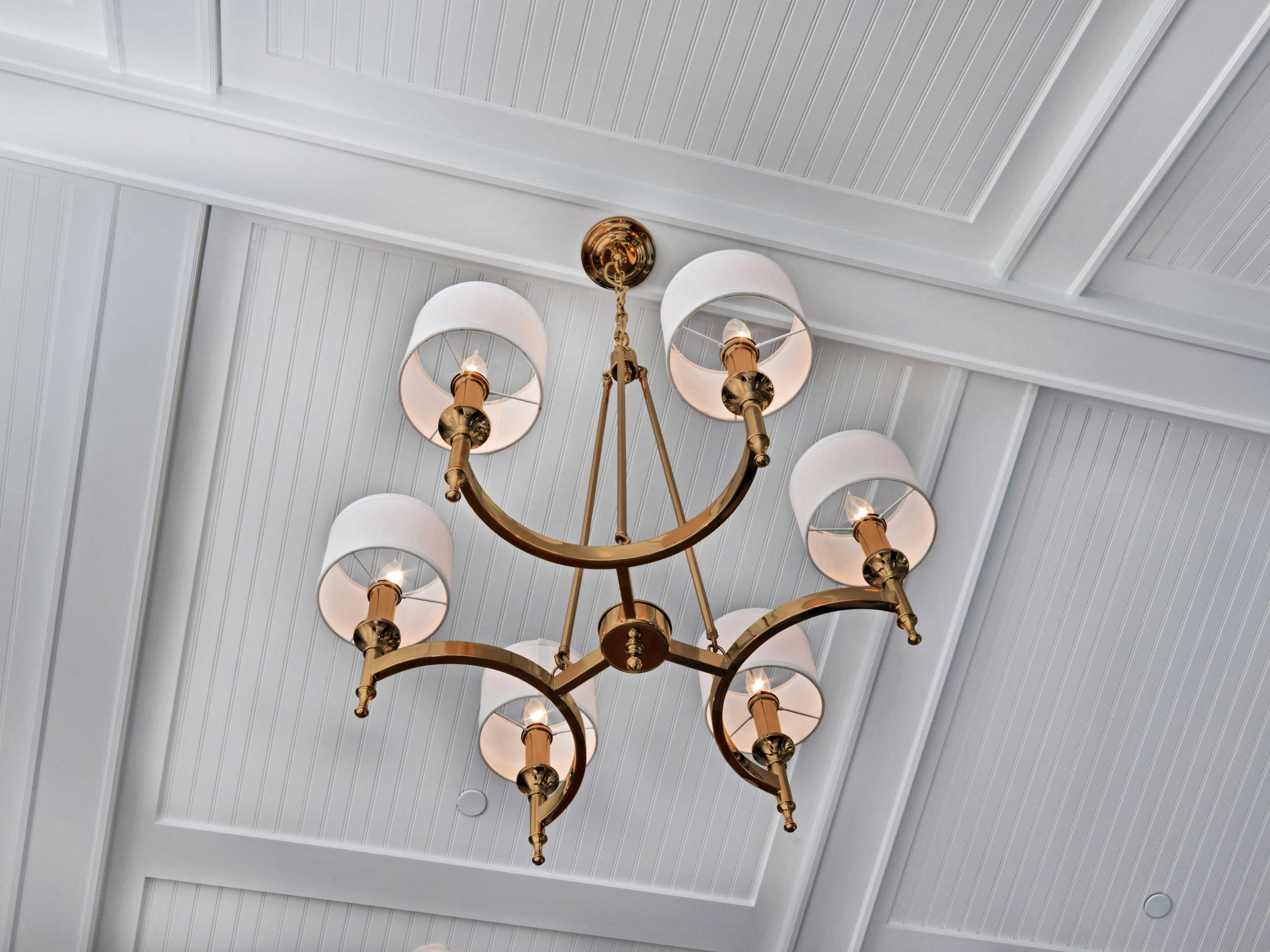 Maxim Lighting Fairmont 6-Light Natural Aged Brass Drum Chandelier