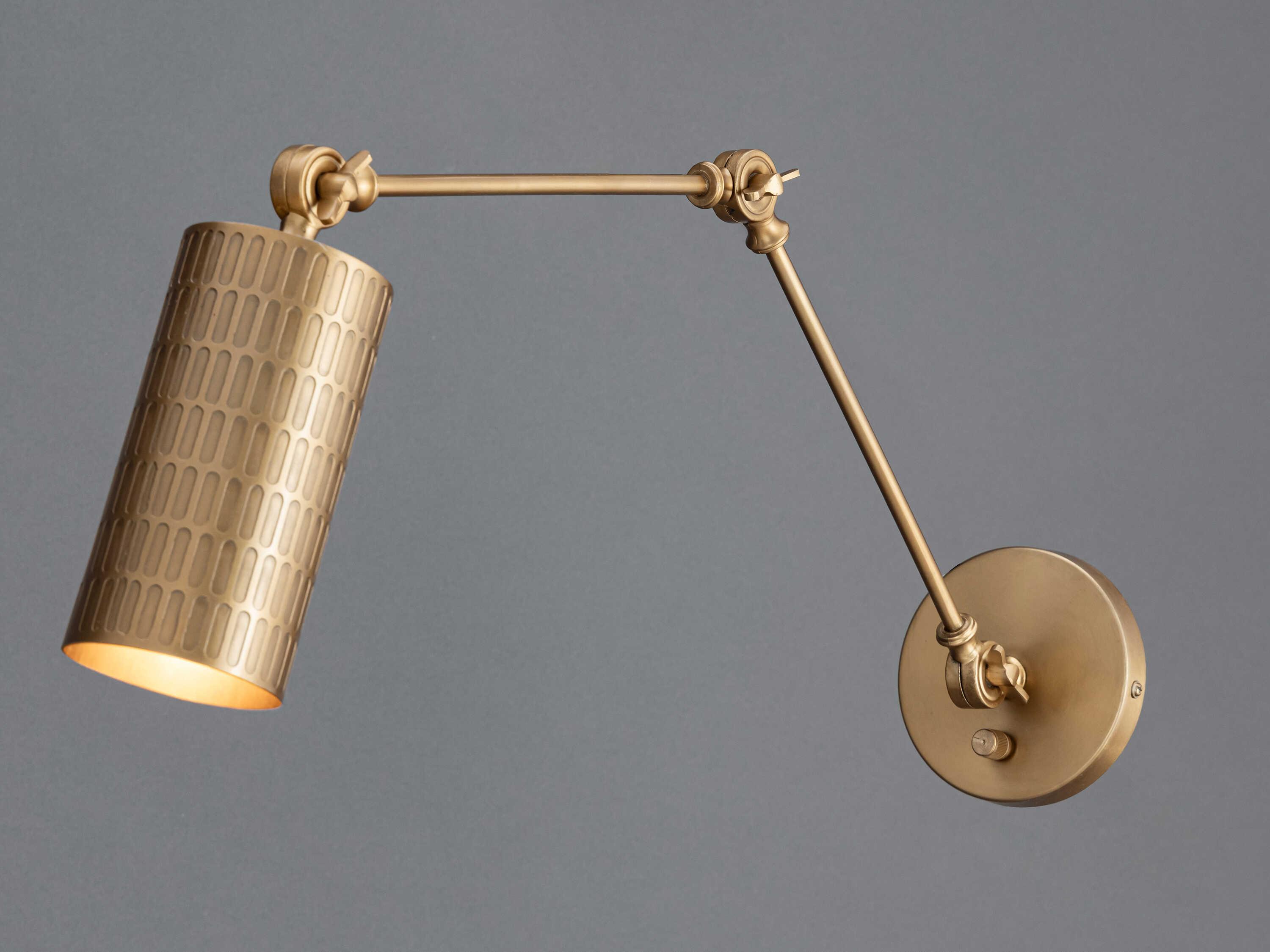 Maxim Lighting Shaka 1-Light Weathered Brass Swing Wall Sconce