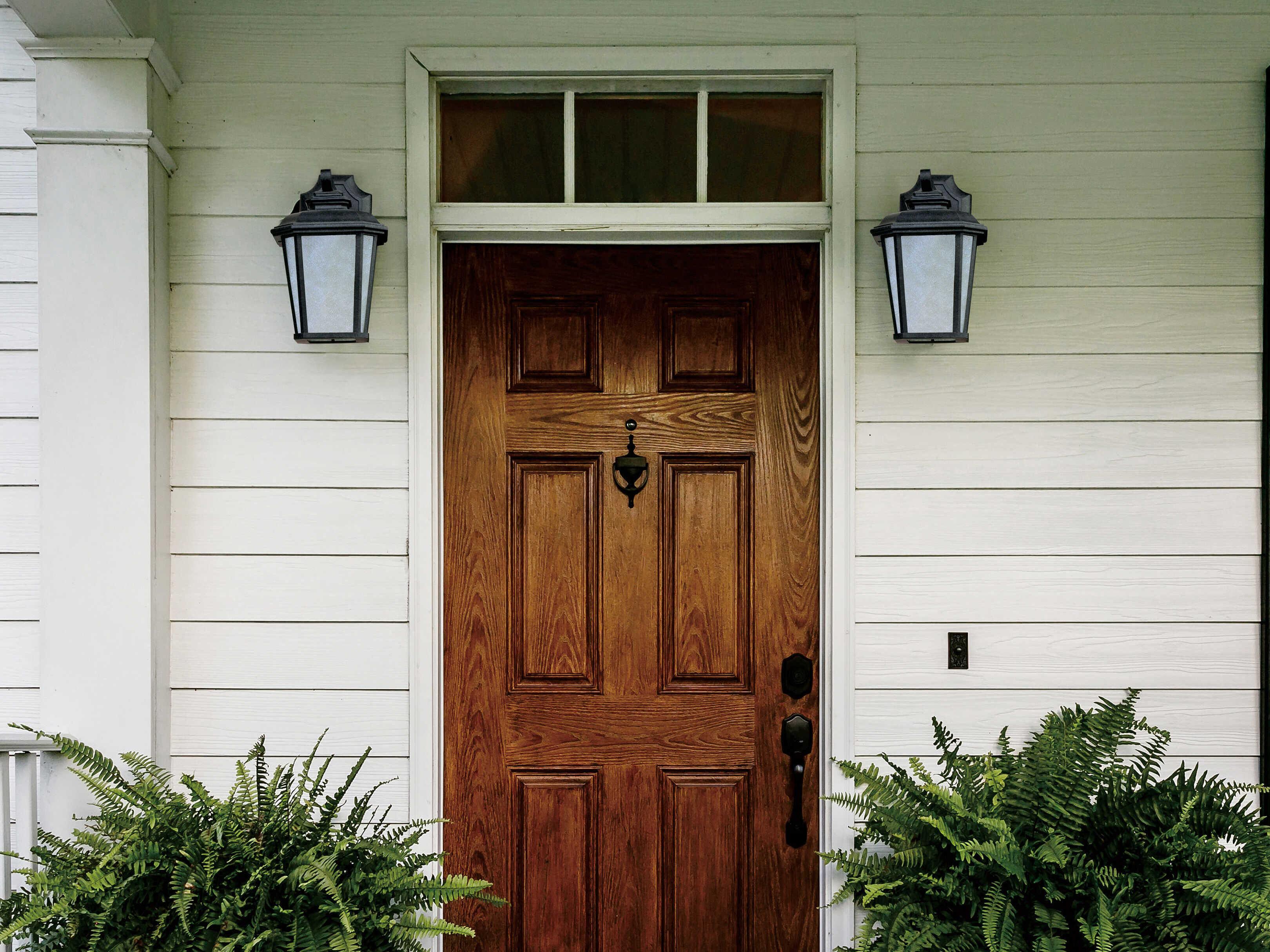 Maxim Lighting Radcliffe & Weathered Frost Glass Incandescent Outdoor Wall Light