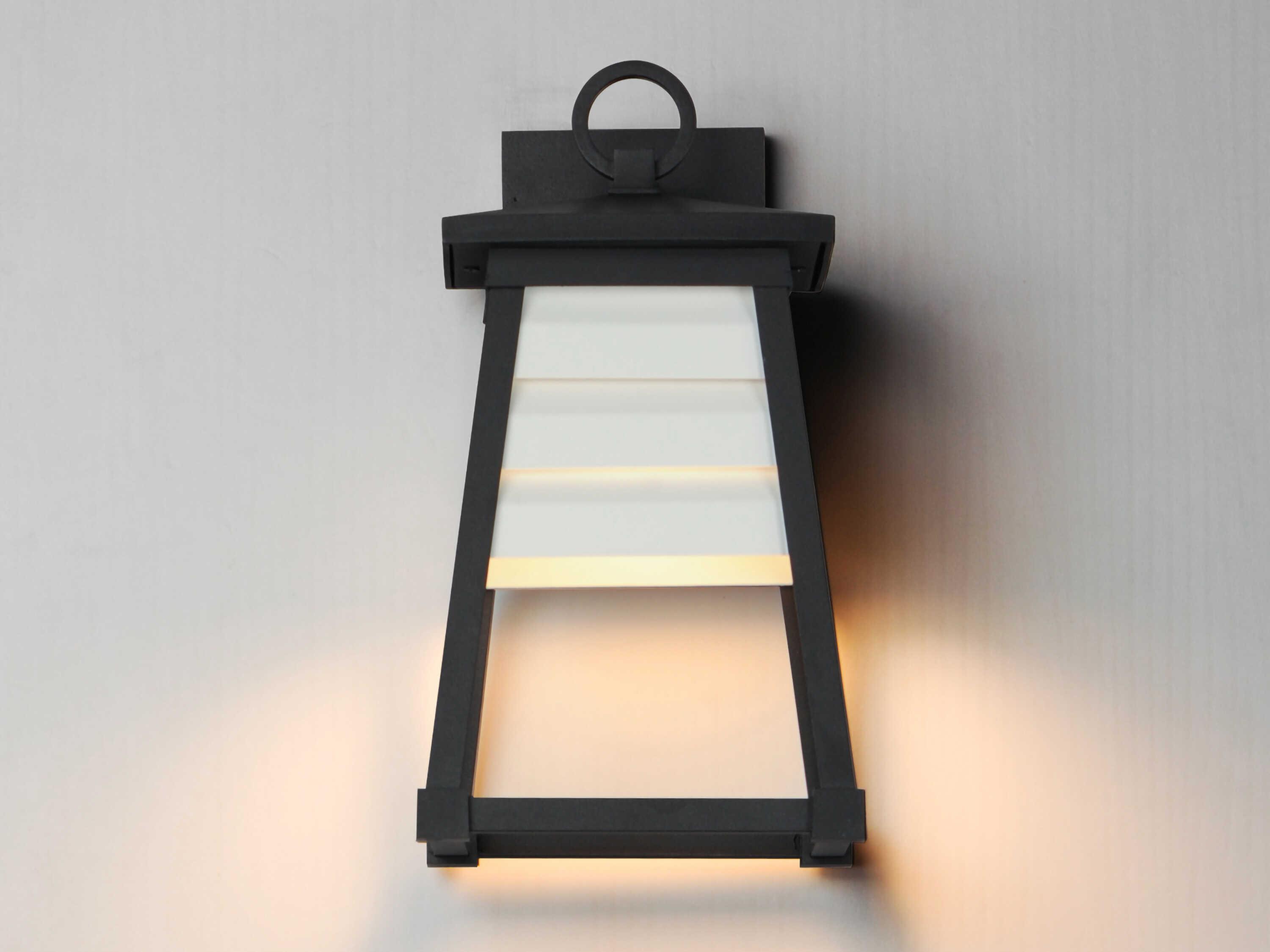 Maxim Lighting Shutters White / 1 - Light Outdoor Wall Light