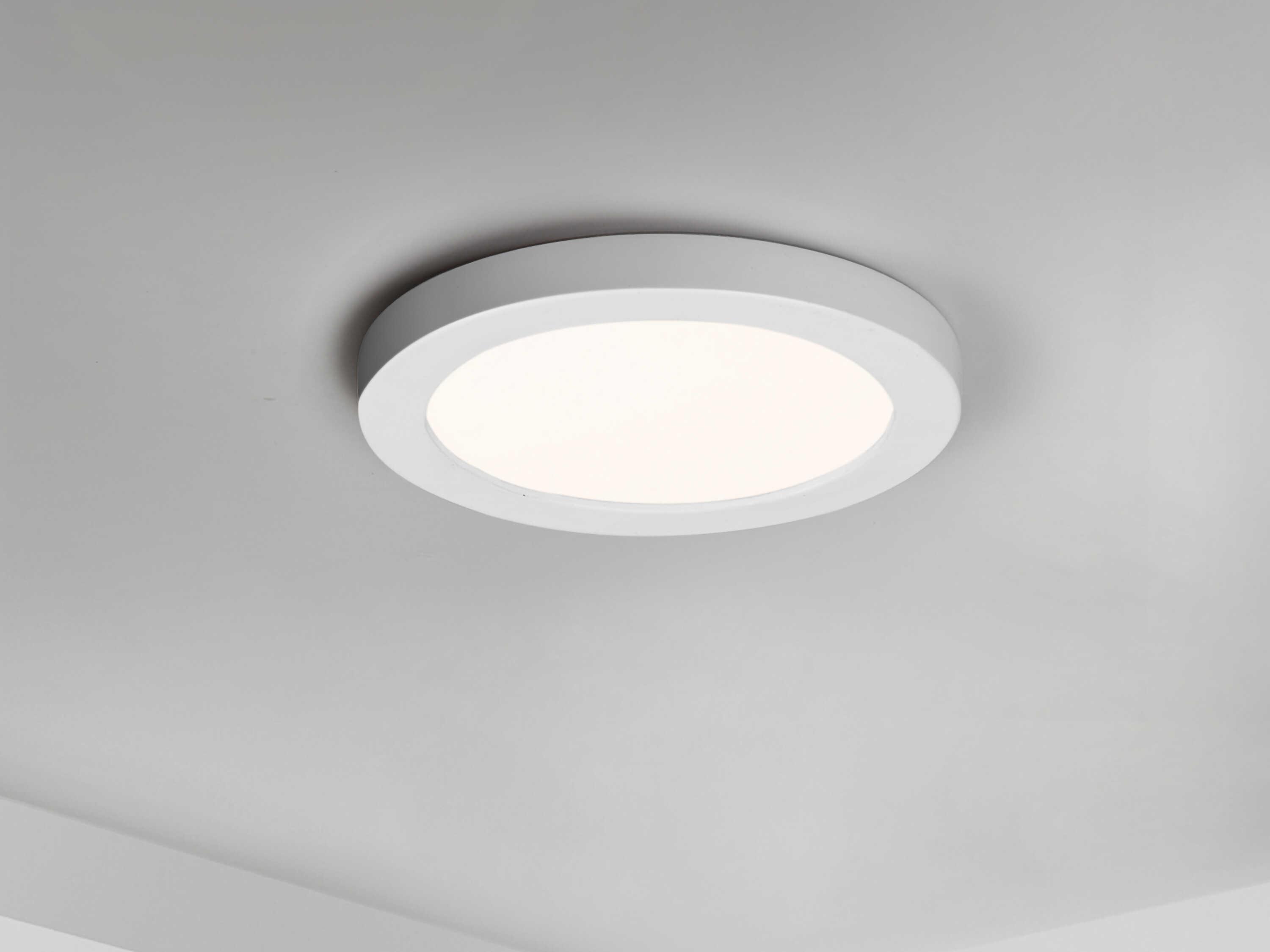 Maxim Lighting Chip 1-Light White Round Flush Mount