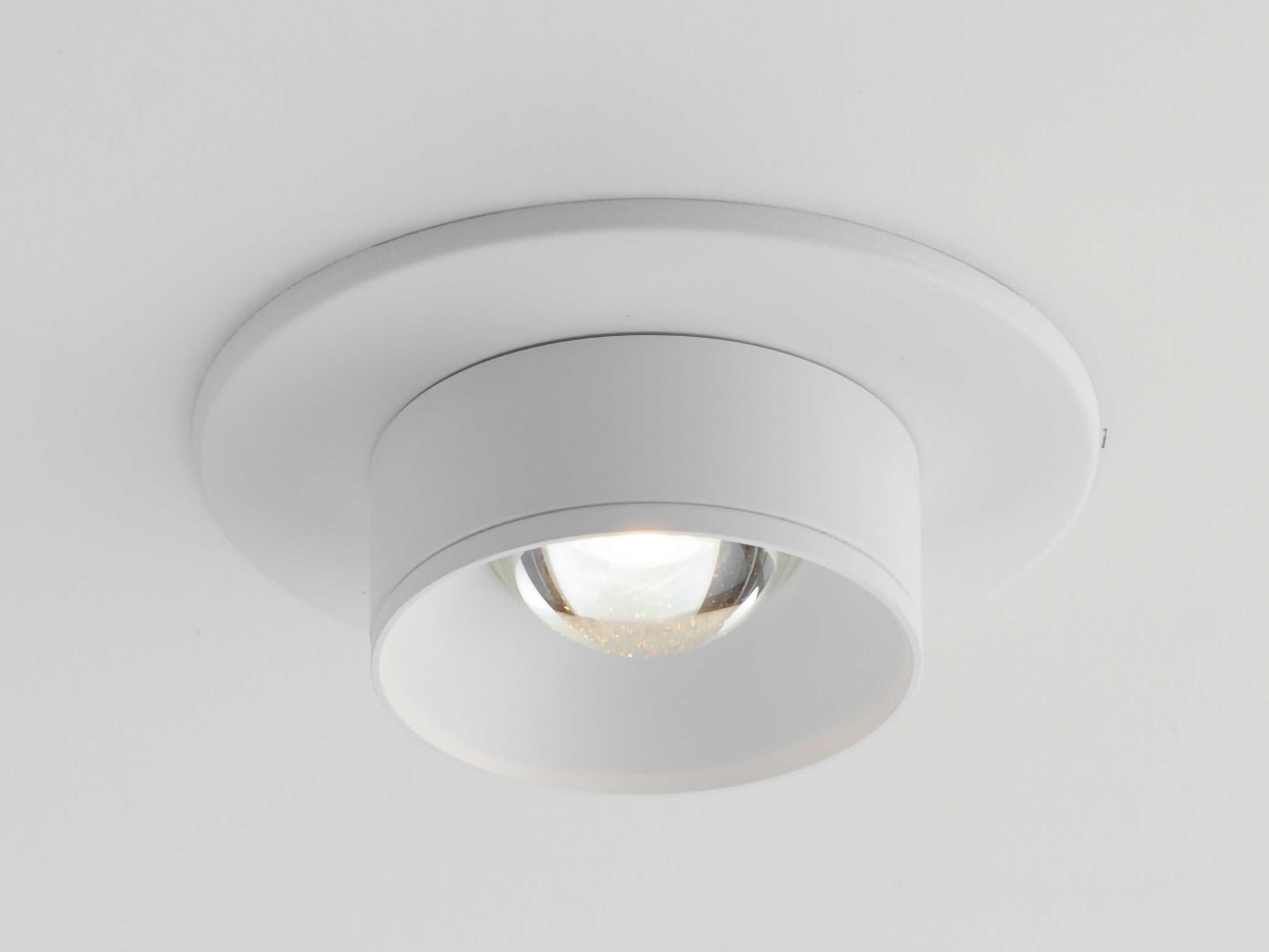 Maxim Lighting Caldera 1-Light White Round Flush Mount