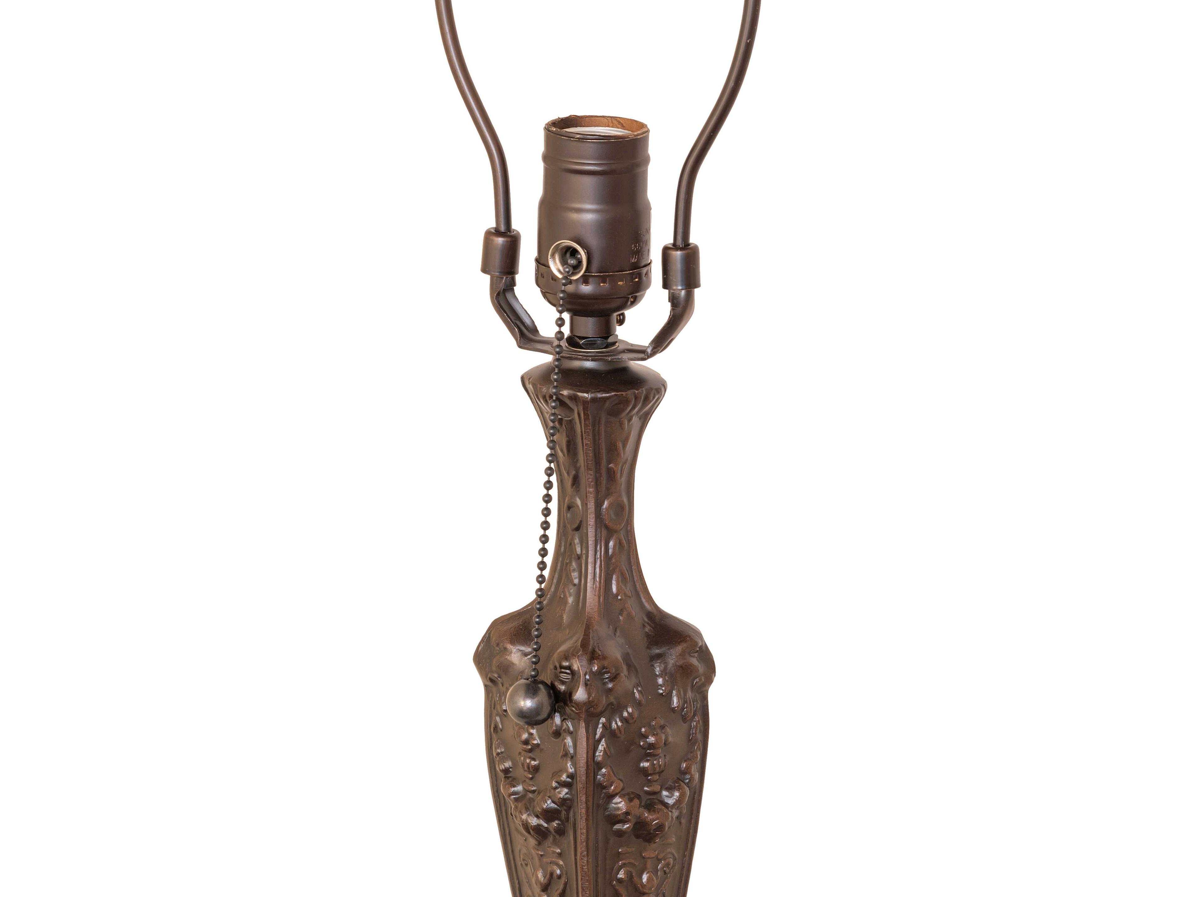 Meyda Lion Head Mahogany Bronze 1-Light Table Lamp