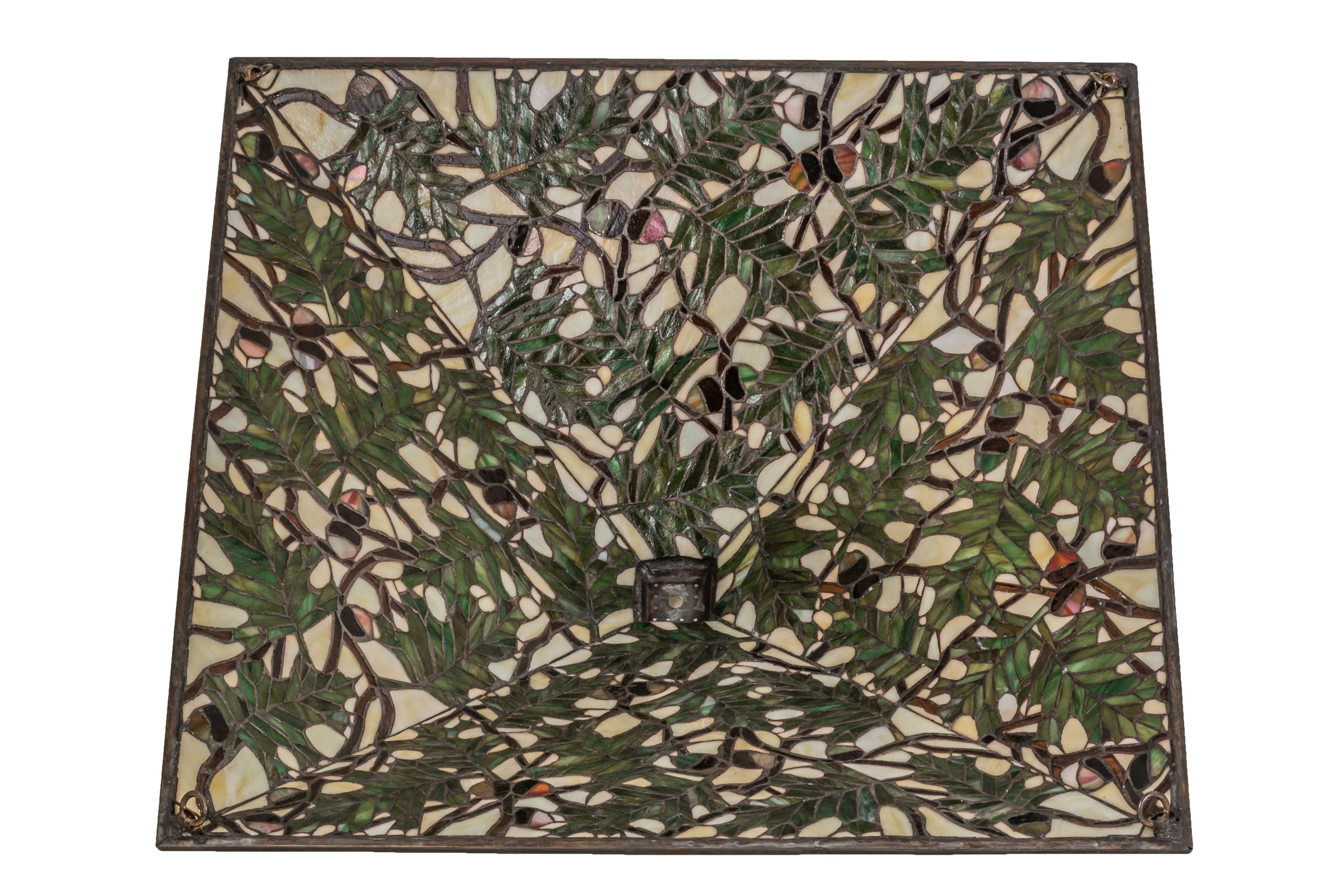 Meyda Lighting Oak Leaf & Acorn Shade