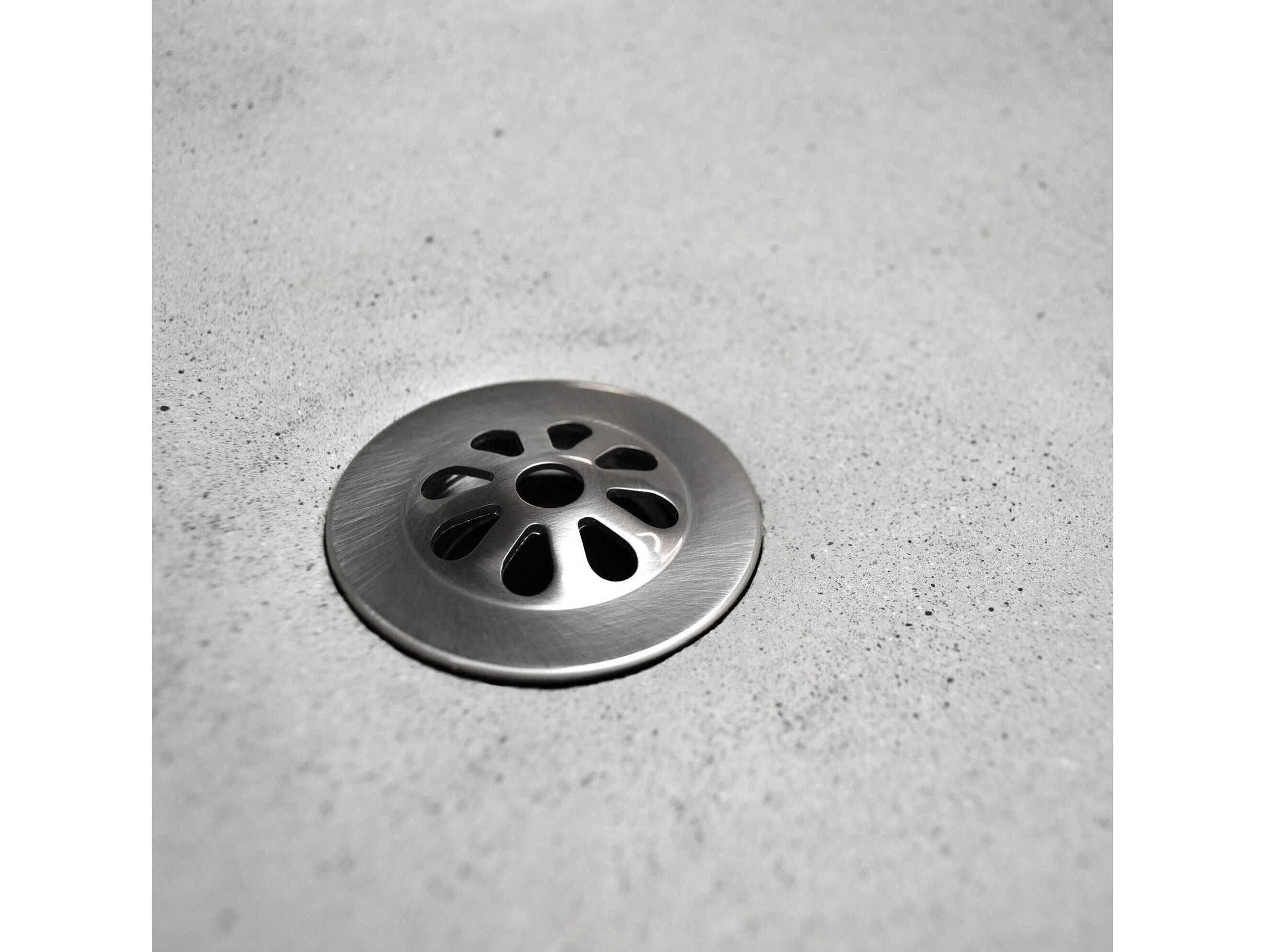 Native Trails Brushed Nickel 1.5" Teardrop Drain