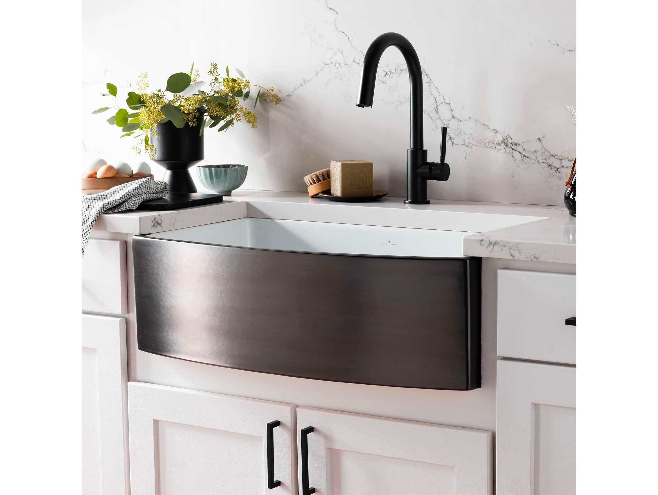 Native Trails Rendezvous Gunmetal Kitchen Sink