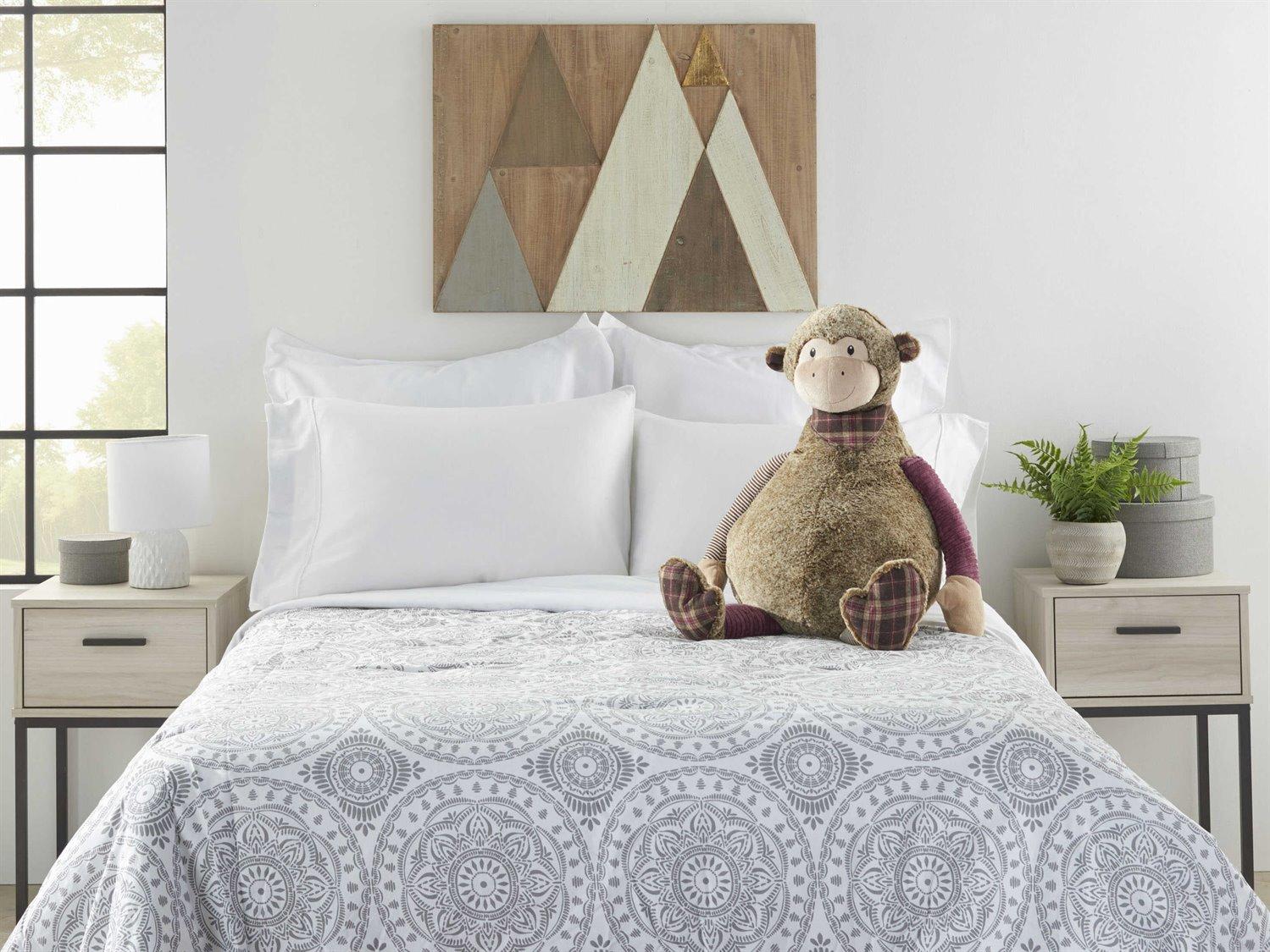 Nourison Mina Victory Plush Lines Monkey