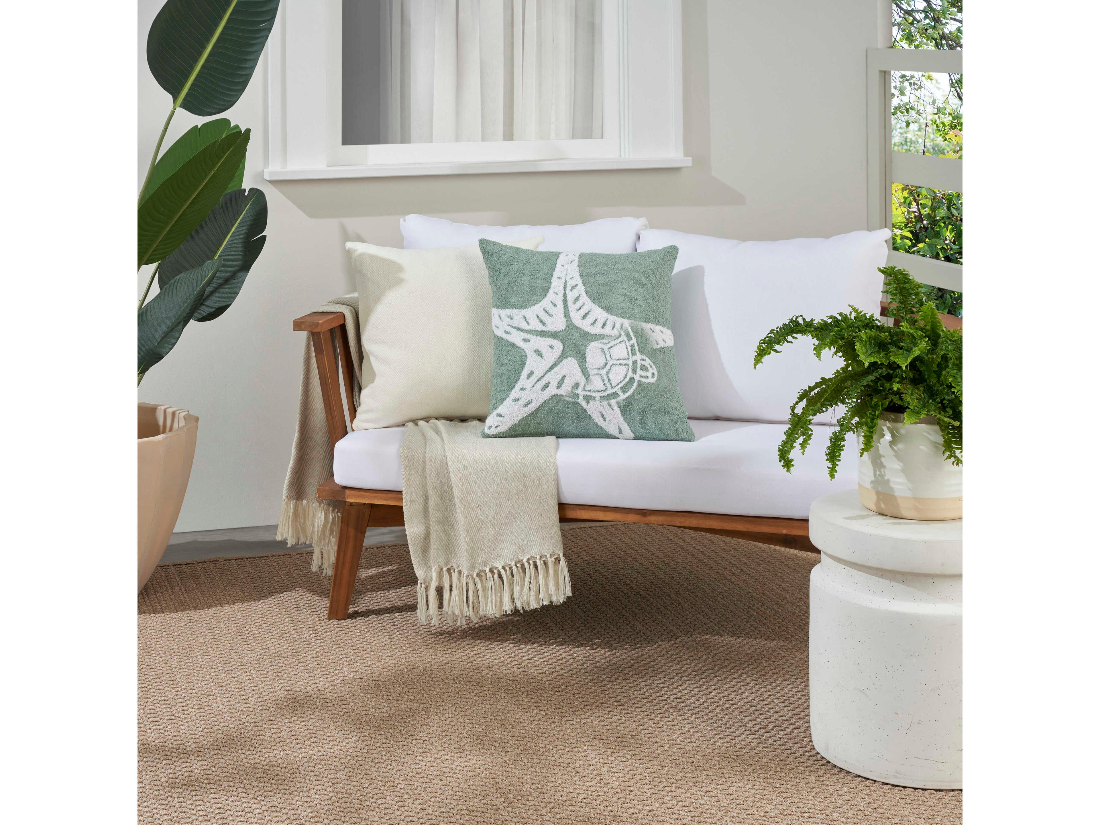 Nourison Mina Victory Outdoor Towel Starfish Pillow