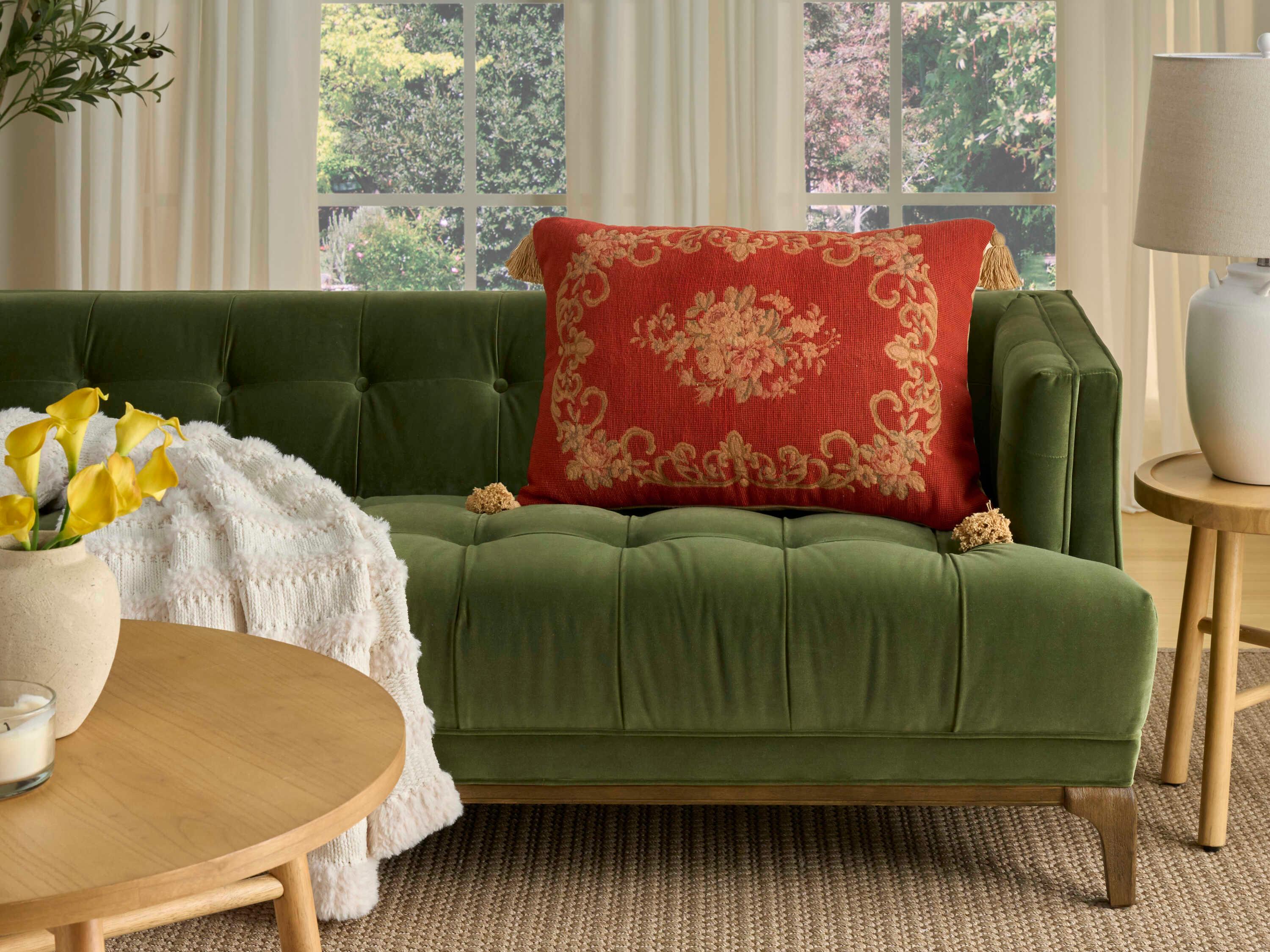 Nourison Mina Victory Vintage Floral Center 20" x 30" Rust Pillow