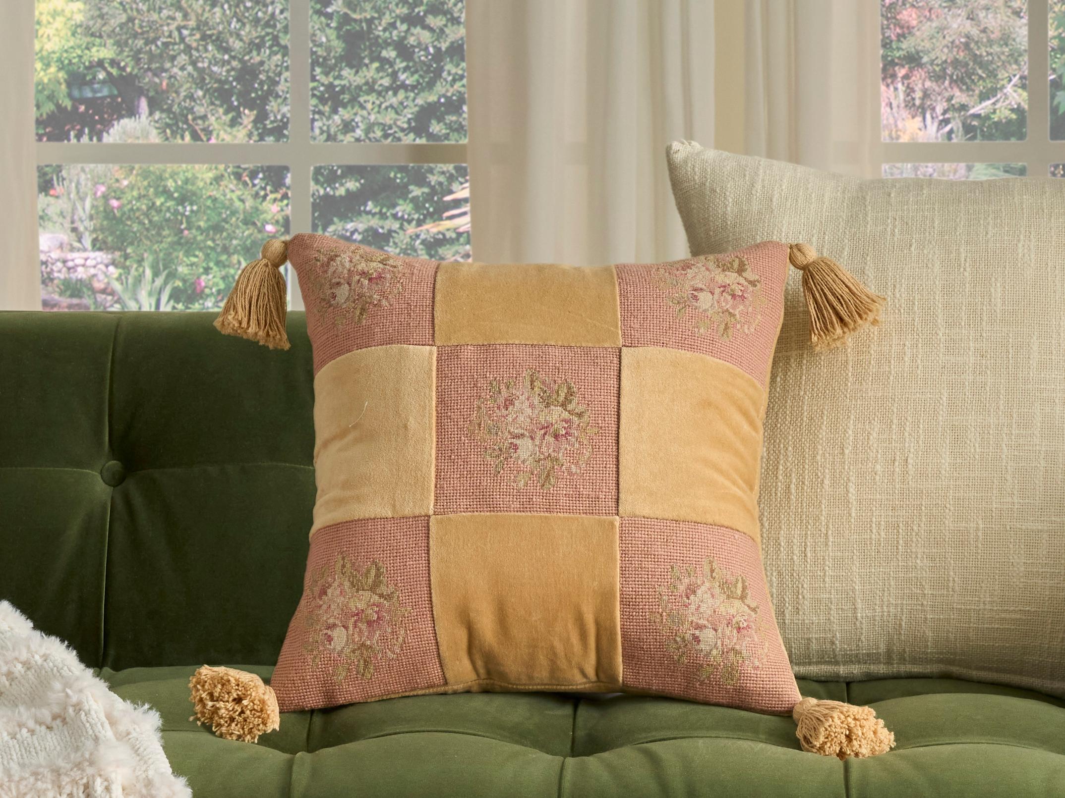 Nourison Mina Victory Vintage Floral Checkers 18" x 18" Pink Pillow