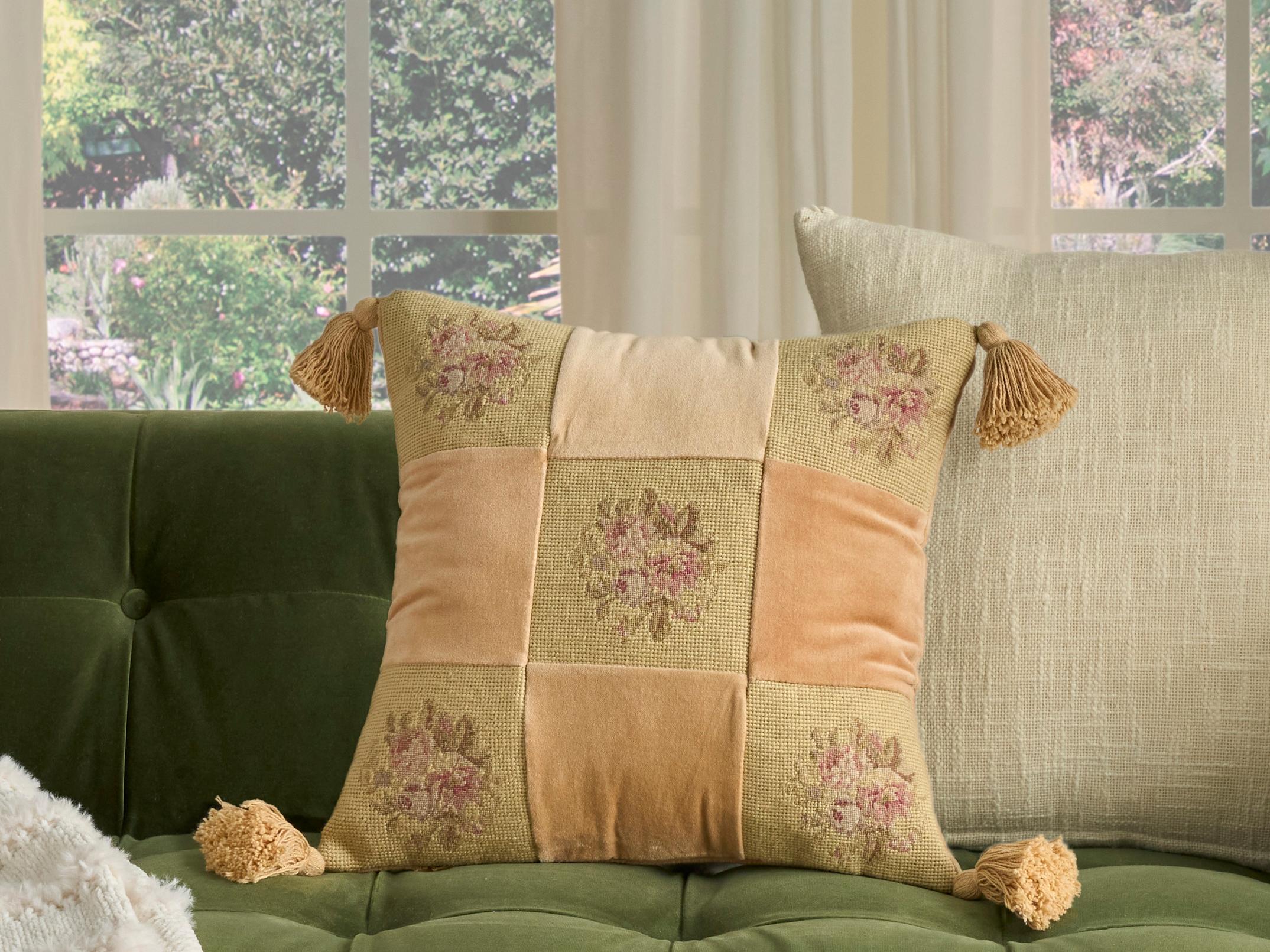 Nourison Mina Victory Vintage Floral Checkers 18" x 18" Gold Pillow