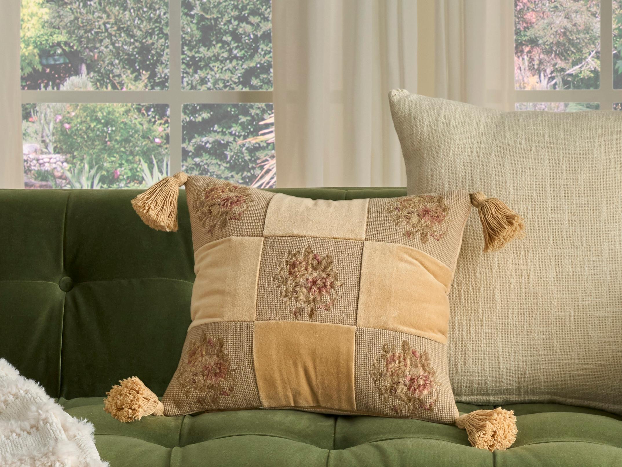 Nourison Mina Victory Vintage Floral Checkers 18" x 18" Beige Pillow