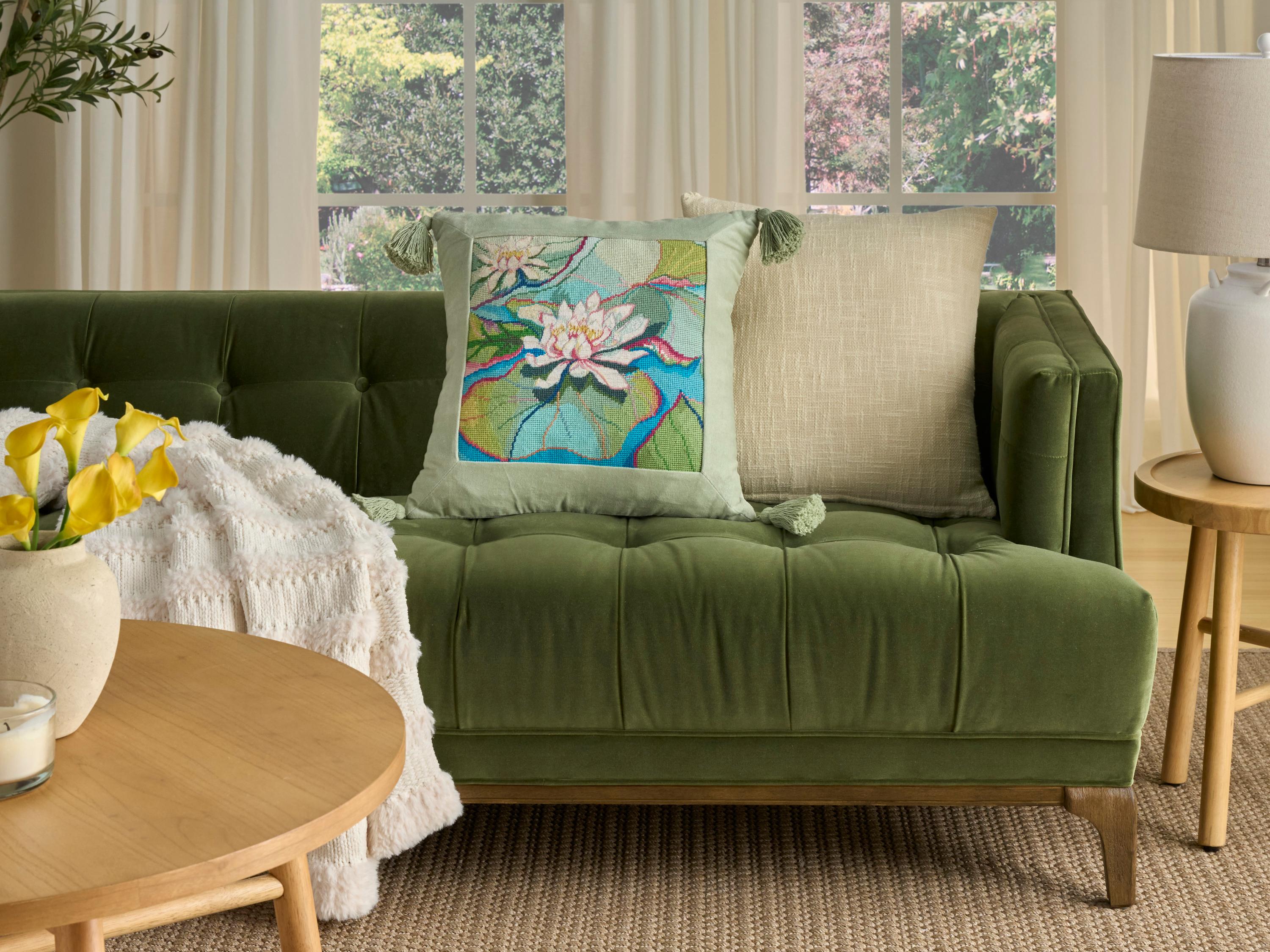 Nourison Mina Victory Vintage Lotus 19" x 19" Blue Pillow