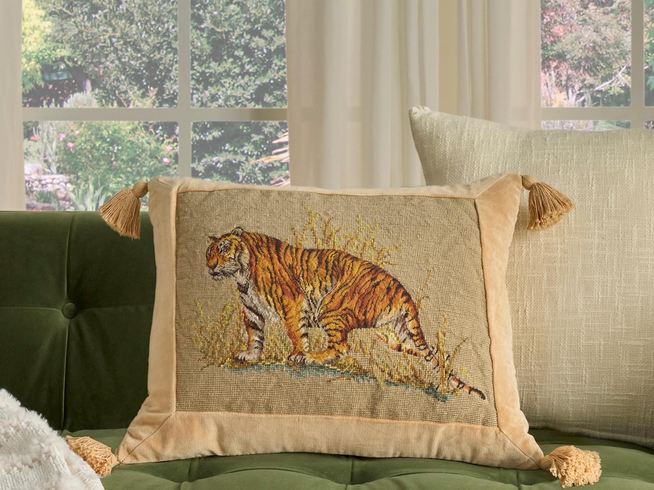 Nourison Mina Victory Vintage Tiger 19" x 23" Beige Pillow