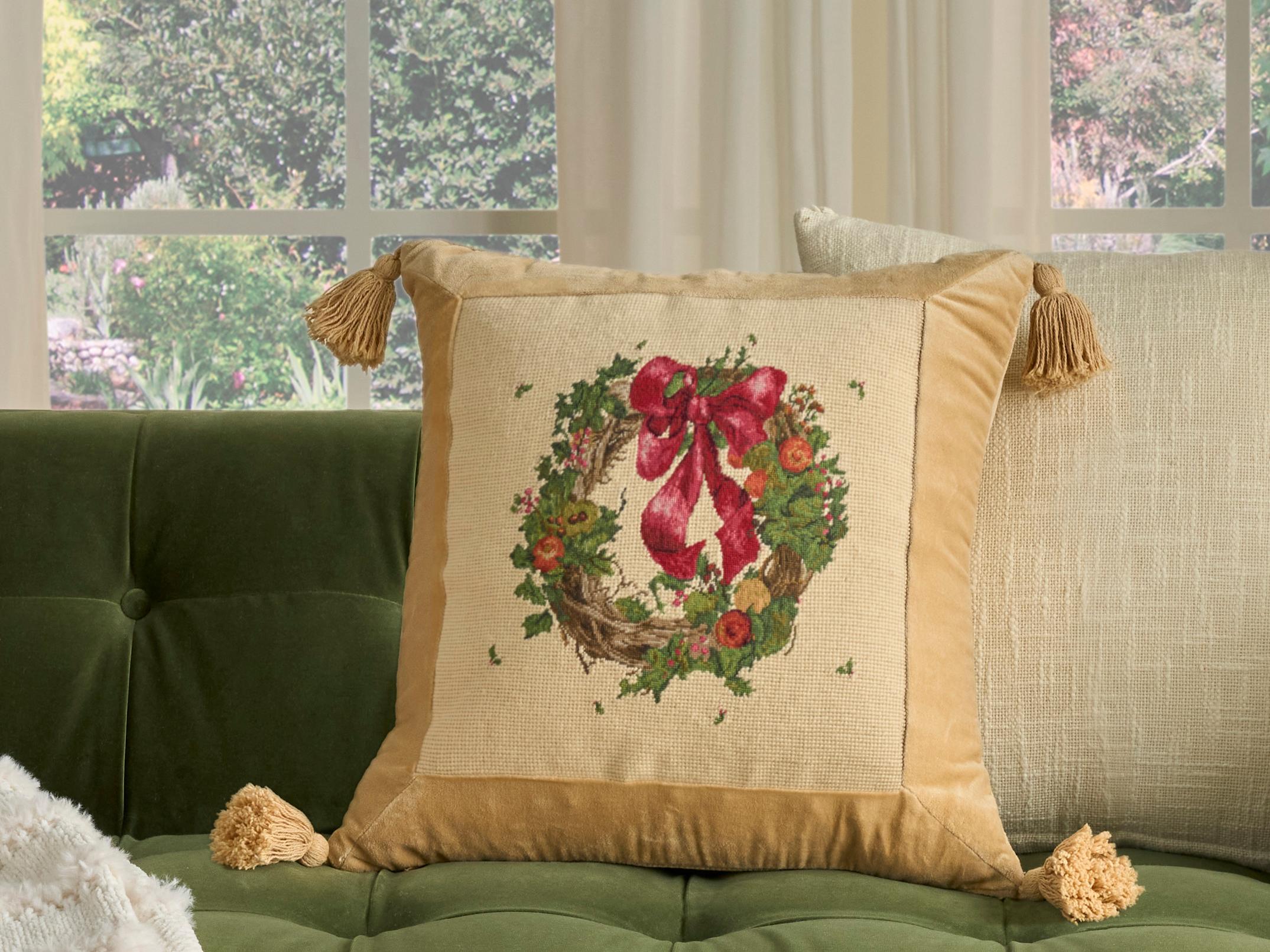 Nourison Mina Victory Vintage Wreath 19" x 19" Beige Pillow