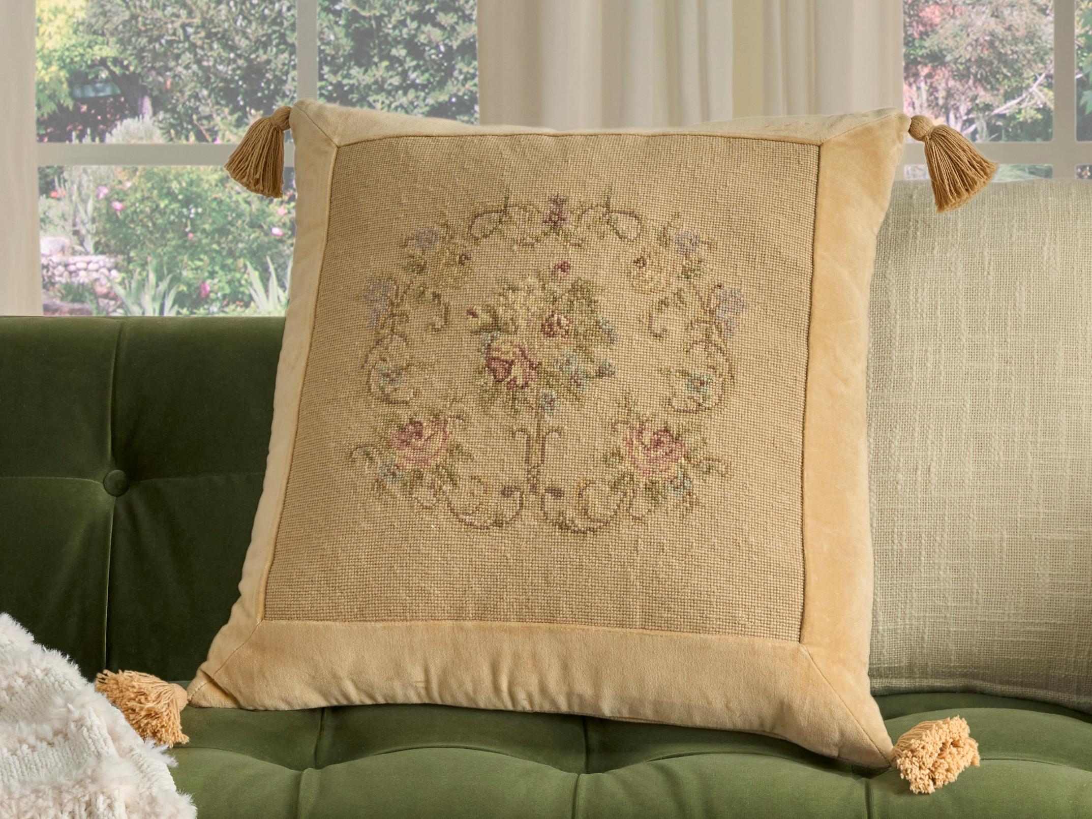 Nourison Mina Victory Vintage Floral Center 22" x 22" Beige Pillow