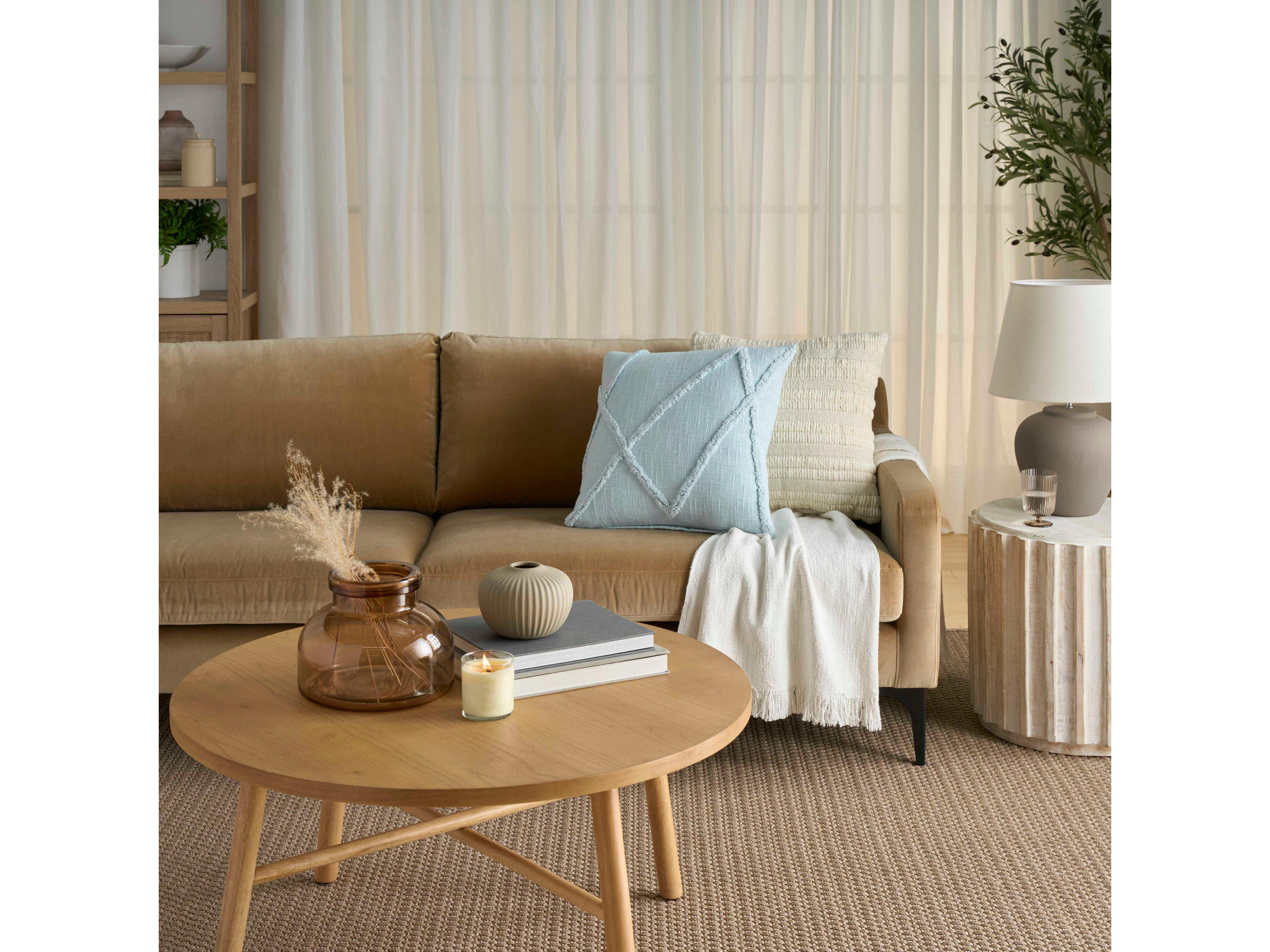 Nourison Mina Victory Lifestyle Distressed Diamond Pillow