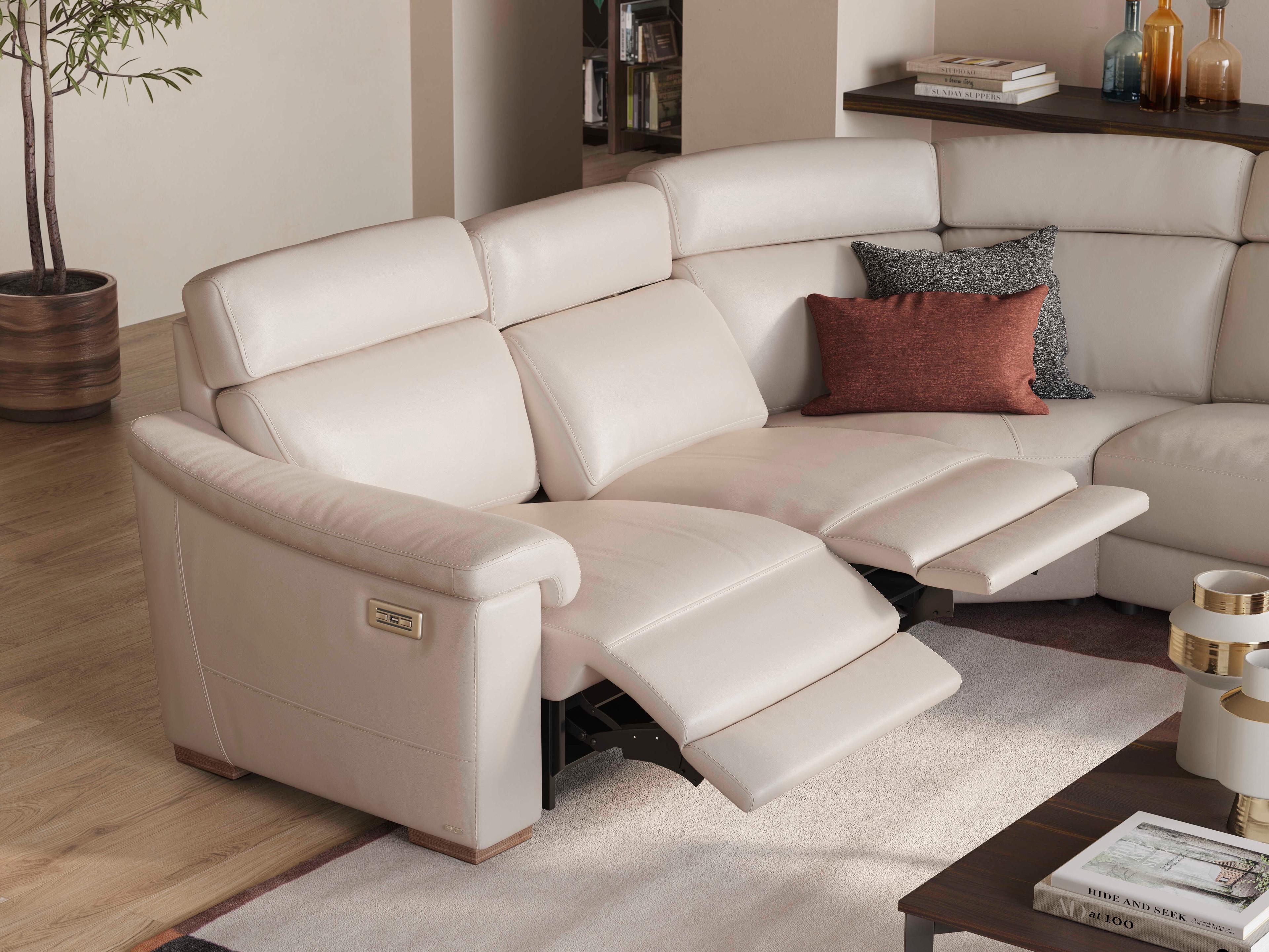 Natuzzi Editions Giulivo Sectional Sofa