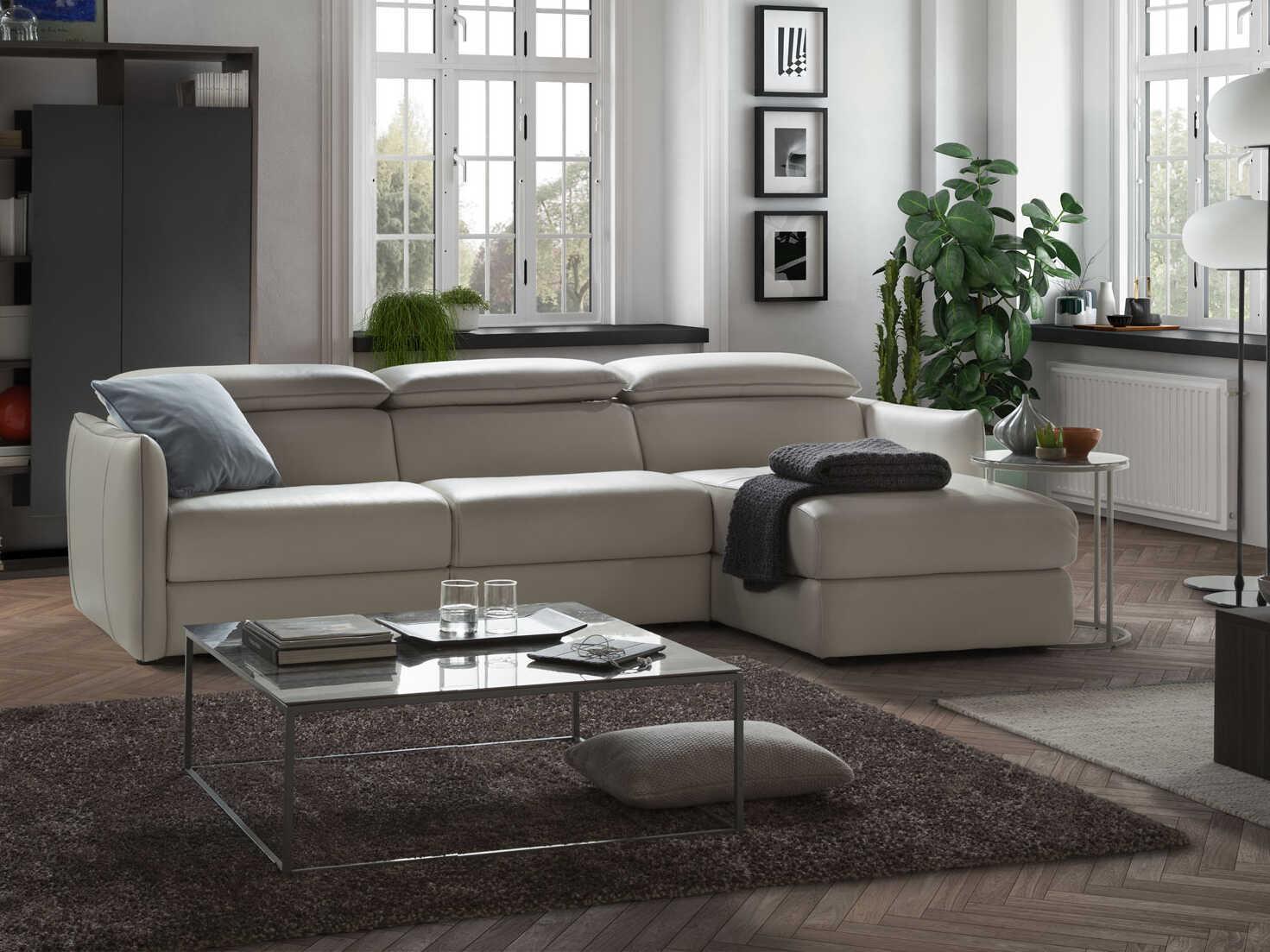 Natuzzi Editions Meraviglia Leather Sectional Sofa