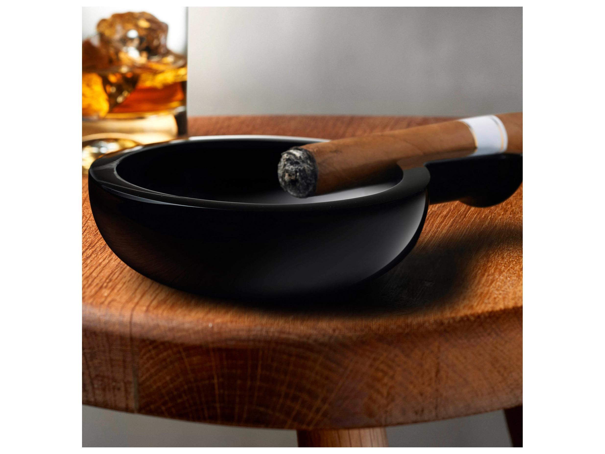 NUDE Egoist Black Ashtray