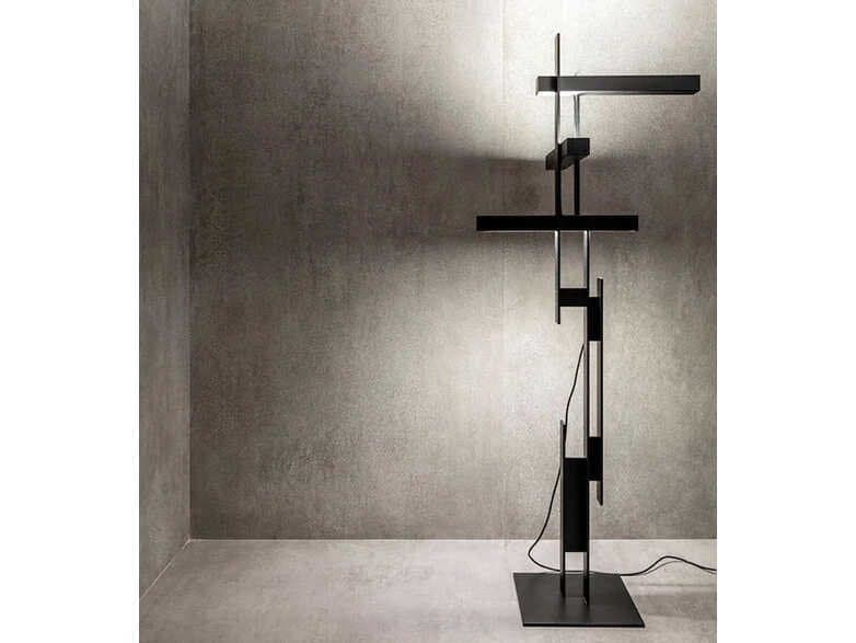 Oluce Las Matt Black LED Floor Lamp