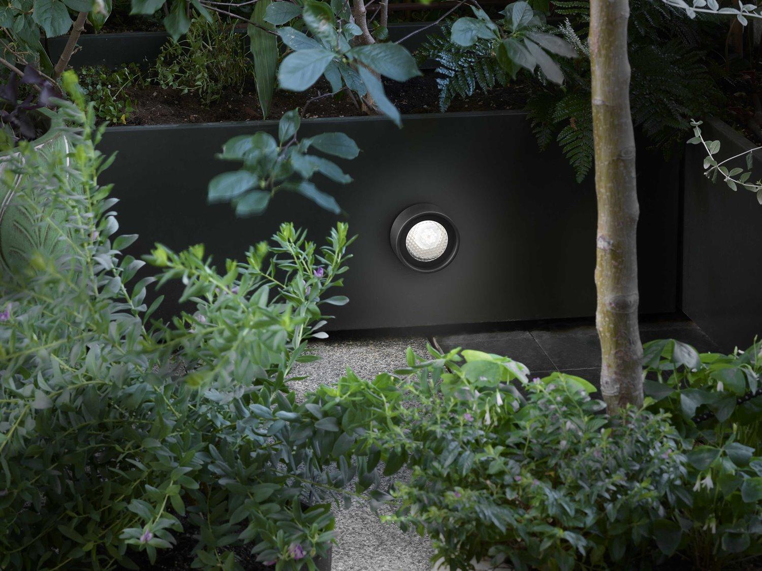 Oluce Berlin 1-Light Outdoor Wall Light