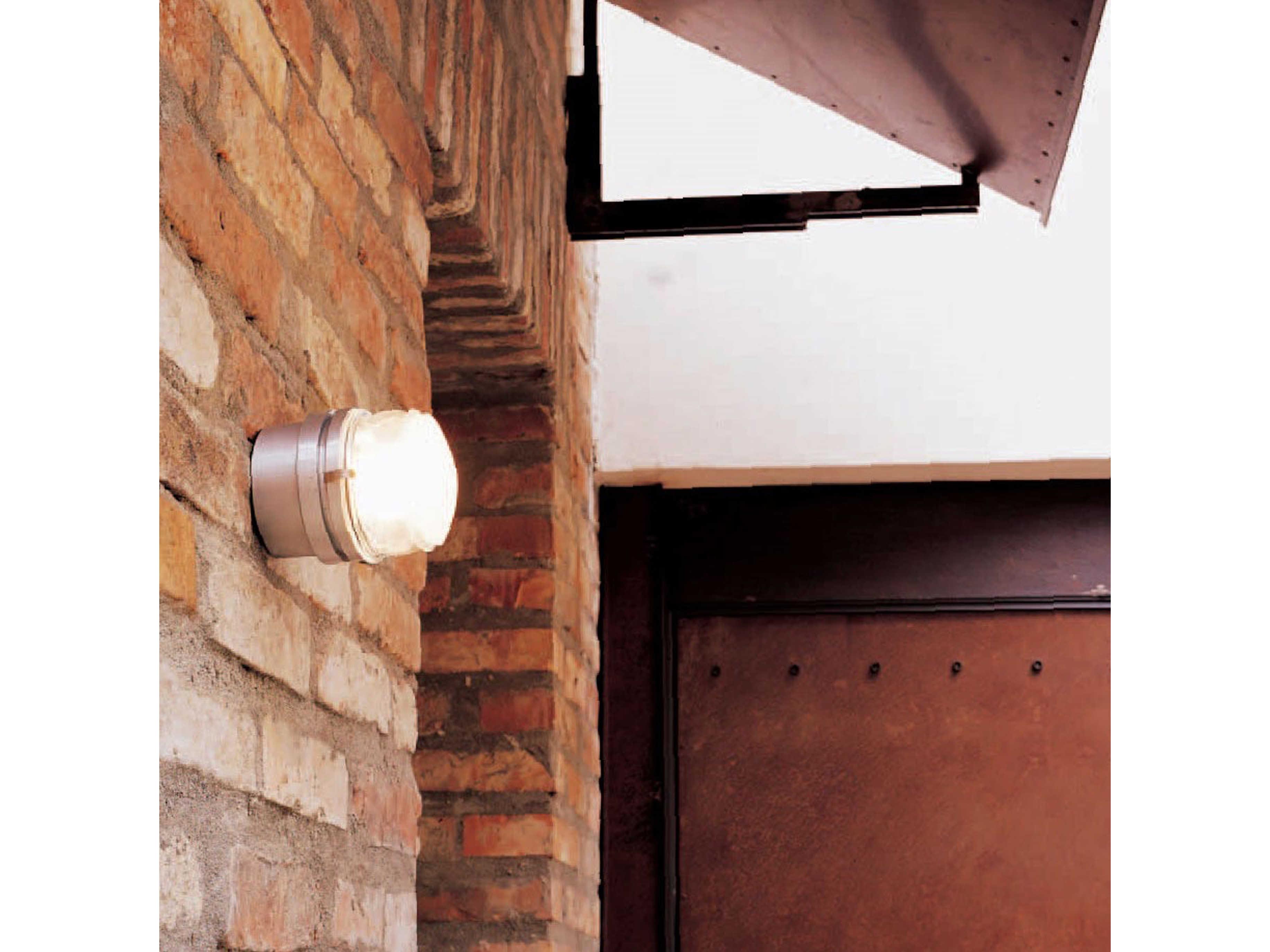 Oluce Fresnel 1 - Light Incandescent Outdoor Wall Light