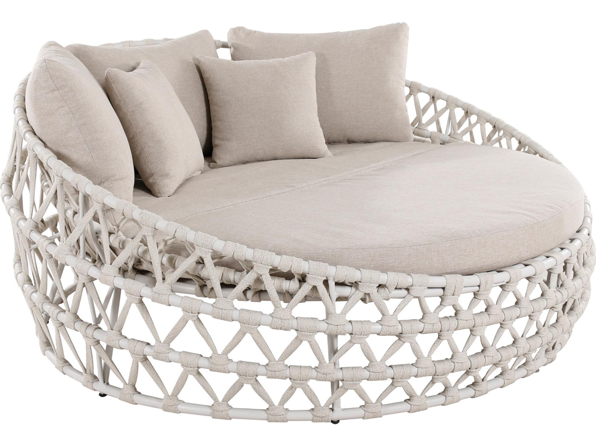 Outdoor Interiors Linen Rope Daybed w 5 Throw Pillows, 68" Dia.